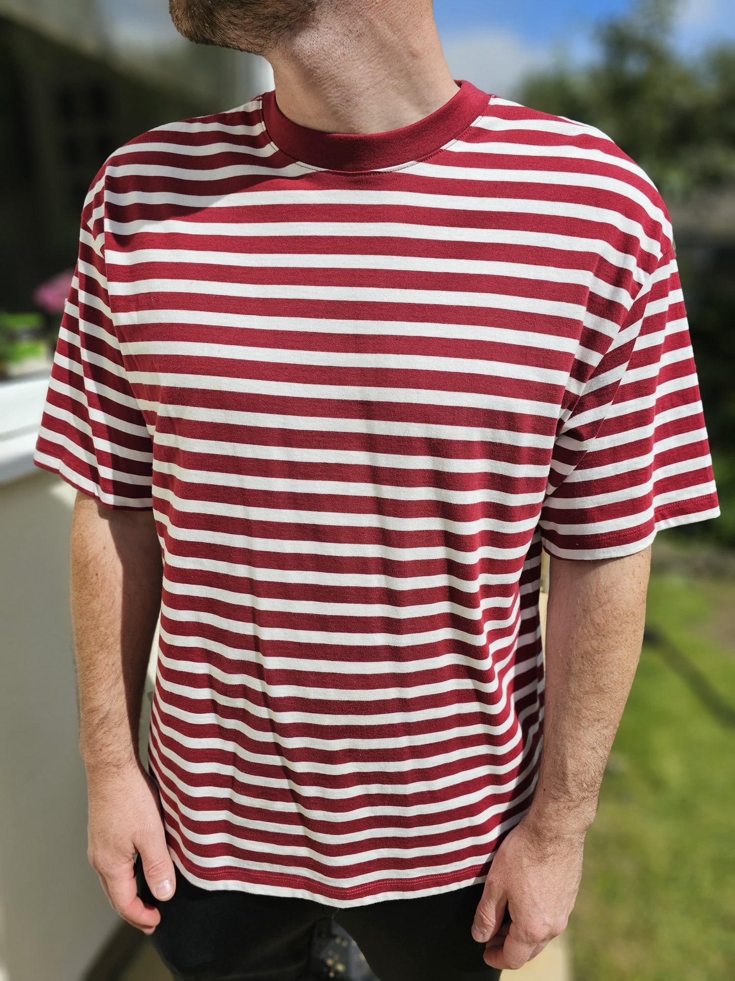 Mens H&M Deep Red/White Short Sleeve Relaxed Fit T-Shirt - L/Large