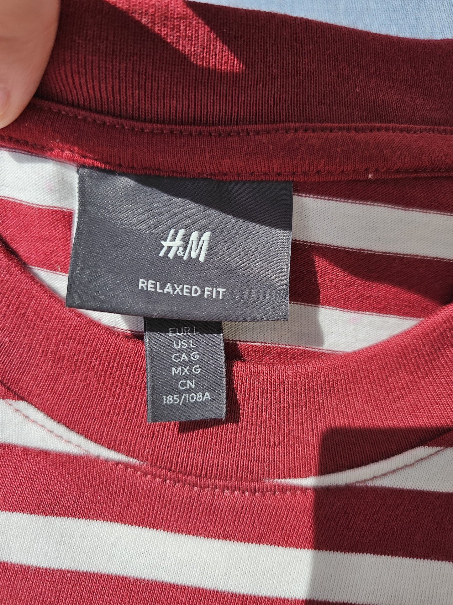 Mens H&M Deep Red/White Short Sleeve Relaxed Fit T-Shirt - L/Large
