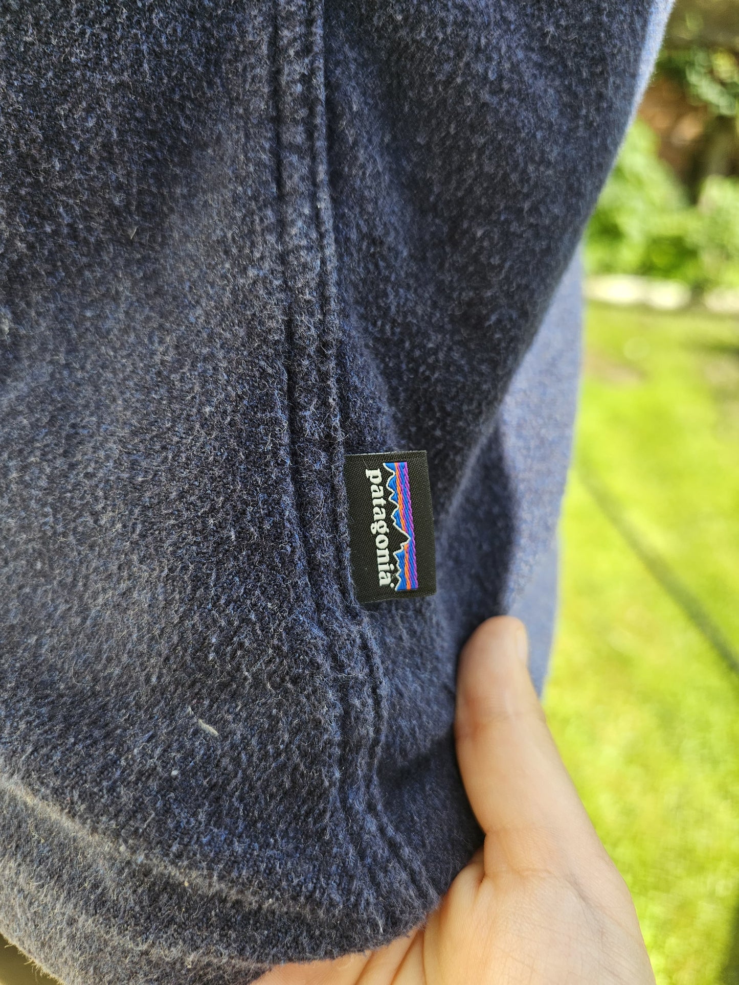 Patagonia Long Sleeve Button Up Fjord Flannel Navy Pocket Shirt 100% Organic Cotton - M/Medium