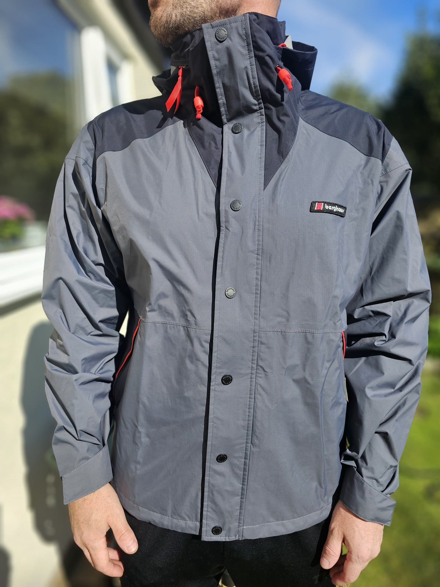 Bergahus Black/Grey Unisex Mayeurvate Waterproof Outdoor Jacket - M/Medium