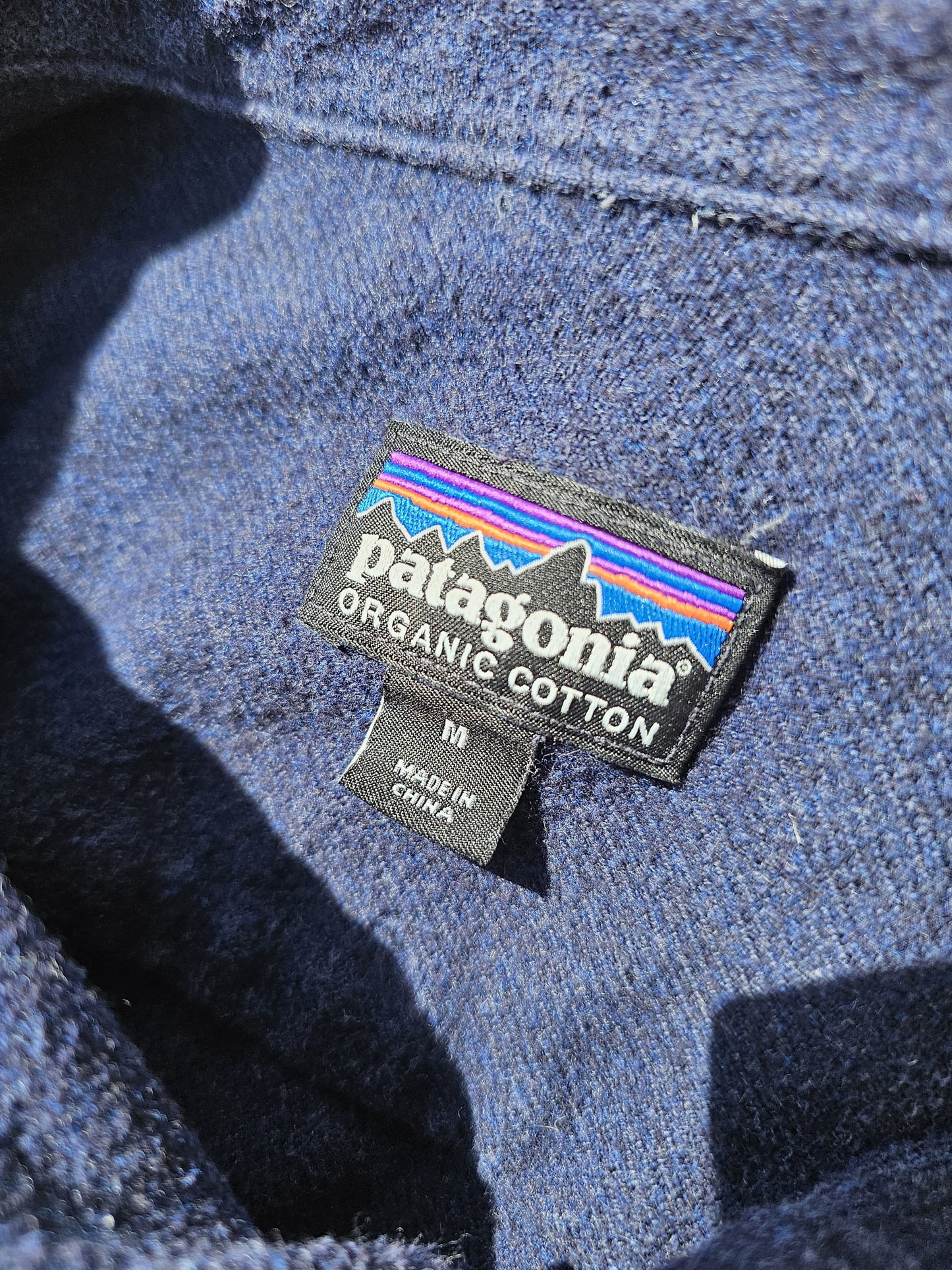 Patagonia Long Sleeve Button Up Fjord Flannel Navy Pocket Shirt 100% Organic Cotton - M/Medium
