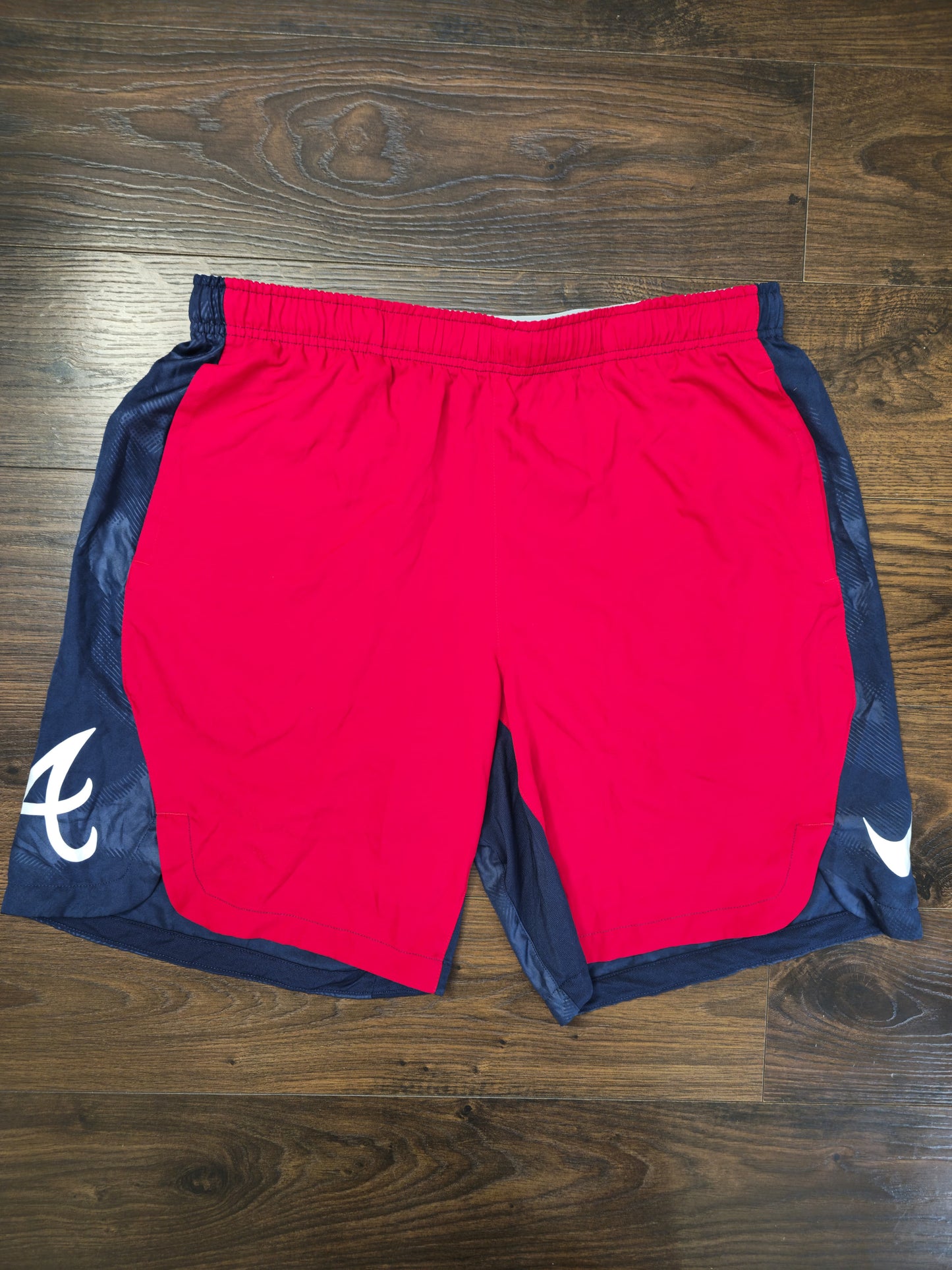 Nike Dri-Fit Red/Navy Atlanta Braves Baseball Activewear Shorts - XL/Extra Large