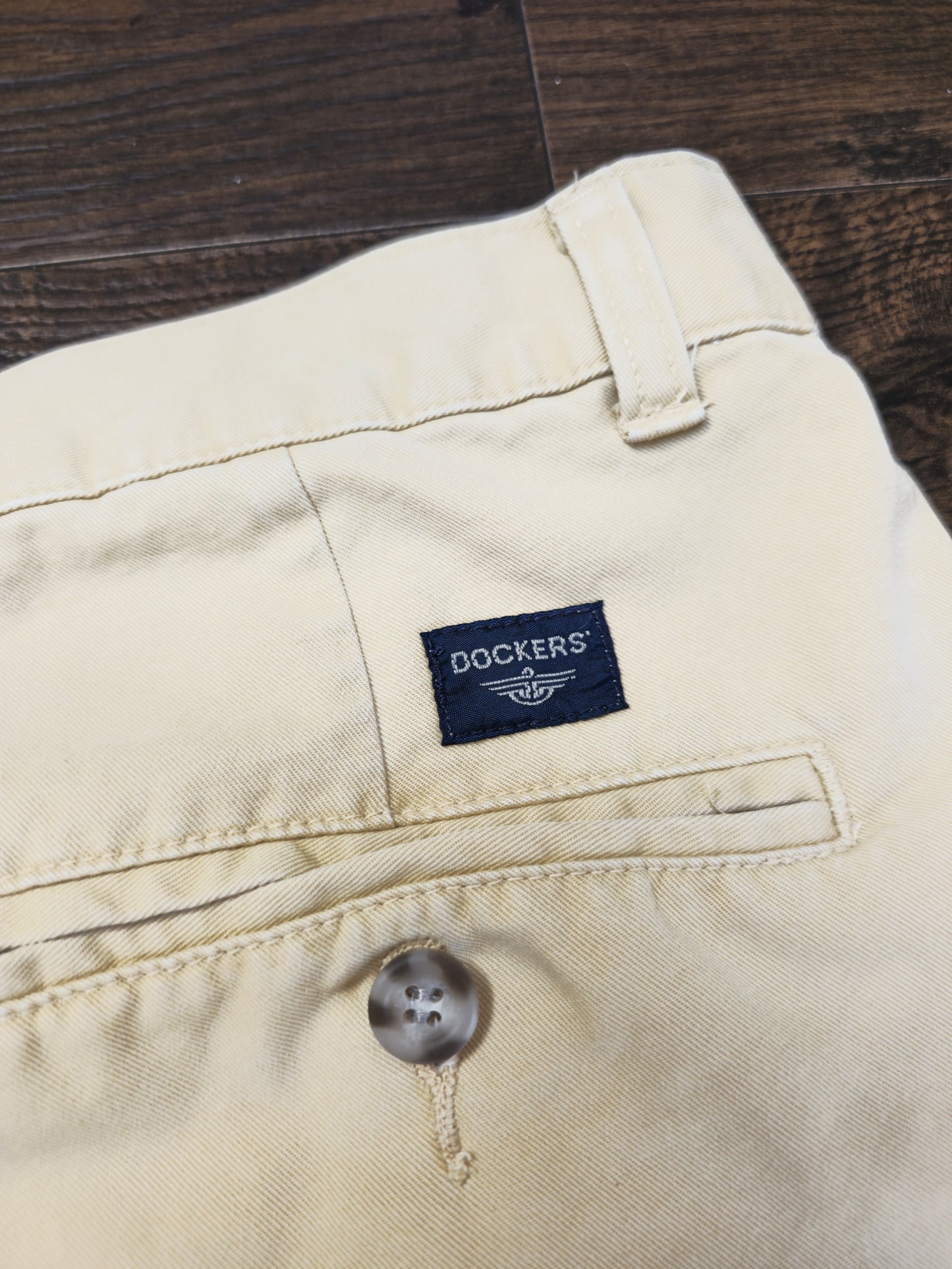 Men’s Cream/Beige Dockers Chino Shorts - W38 – Smart Casual Cotton Summer Shorts
