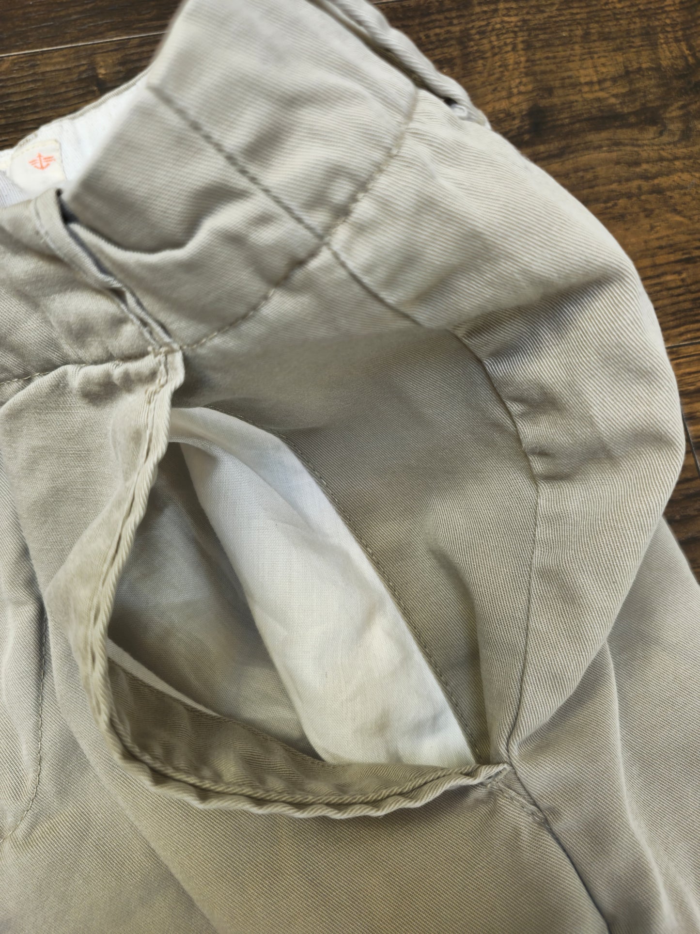 Men’s Beige Dockers Chino Shorts - W36/L9 – Smart Casual Cotton Summer Shorts