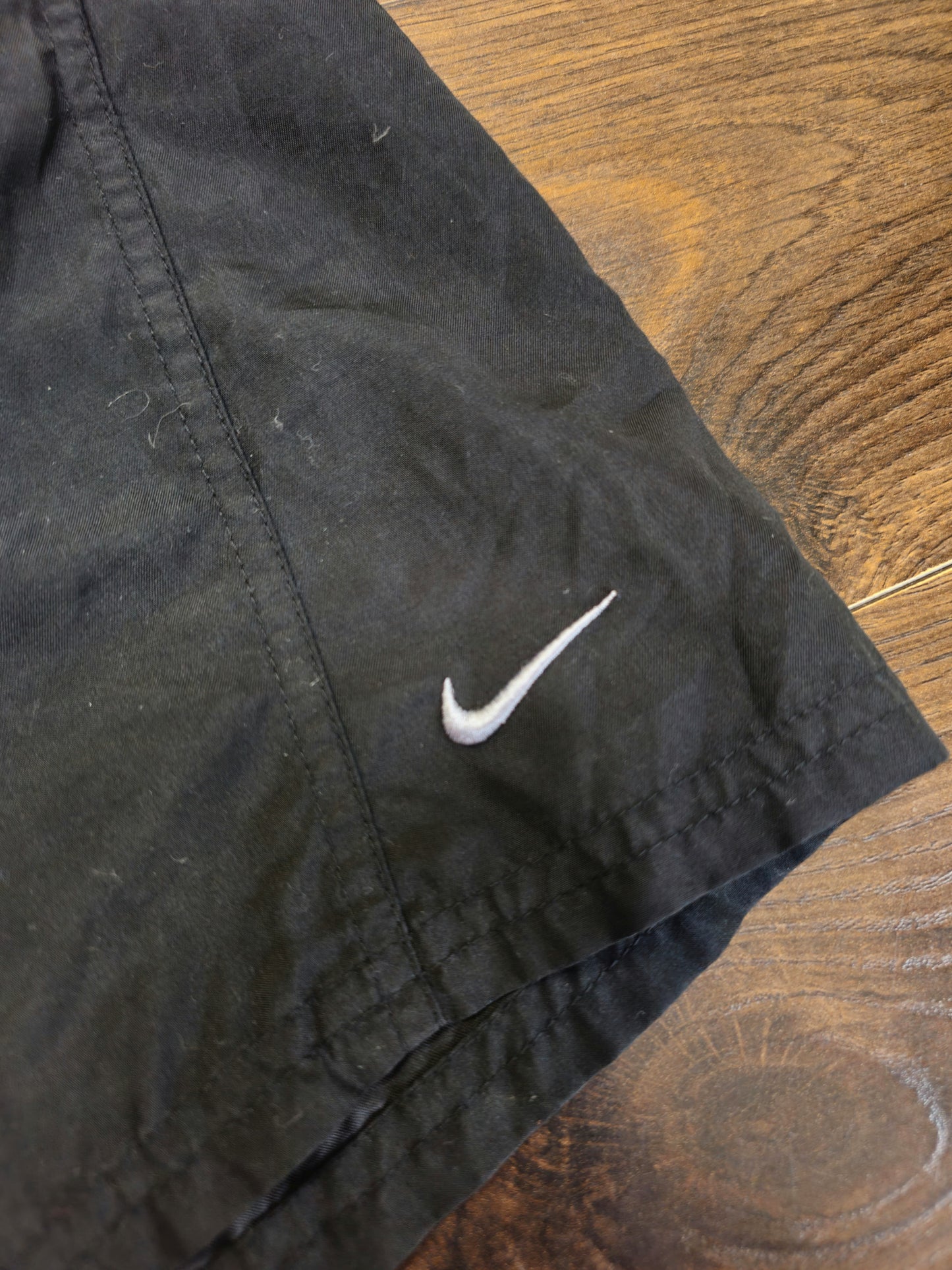 Nike Vintage Black Mesh Lined Activewear/Swim Shorts - XXL/2XL