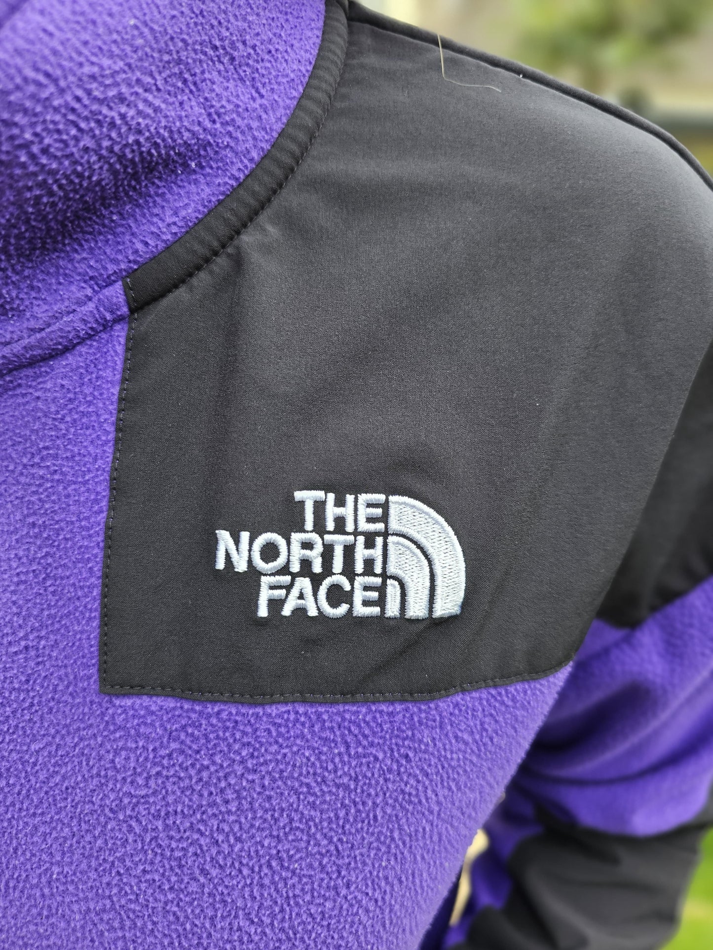 The North Face 1/2 Zip Pullover Purple/Black Fleece Jumper - Unisex - M/Medium