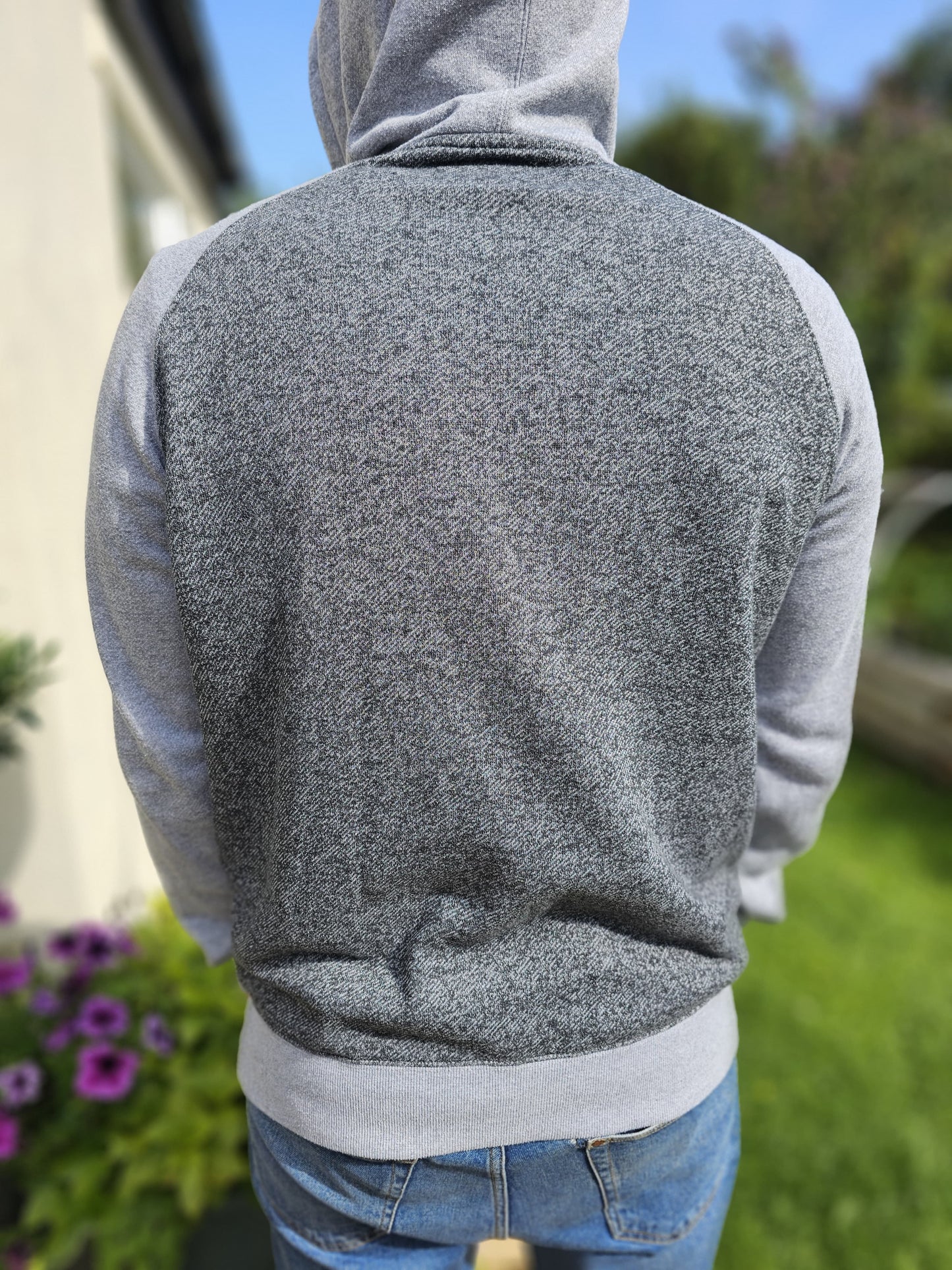 Billabong Embroidered Casual Two Tone Grey Pullover Hoodie - L/Large