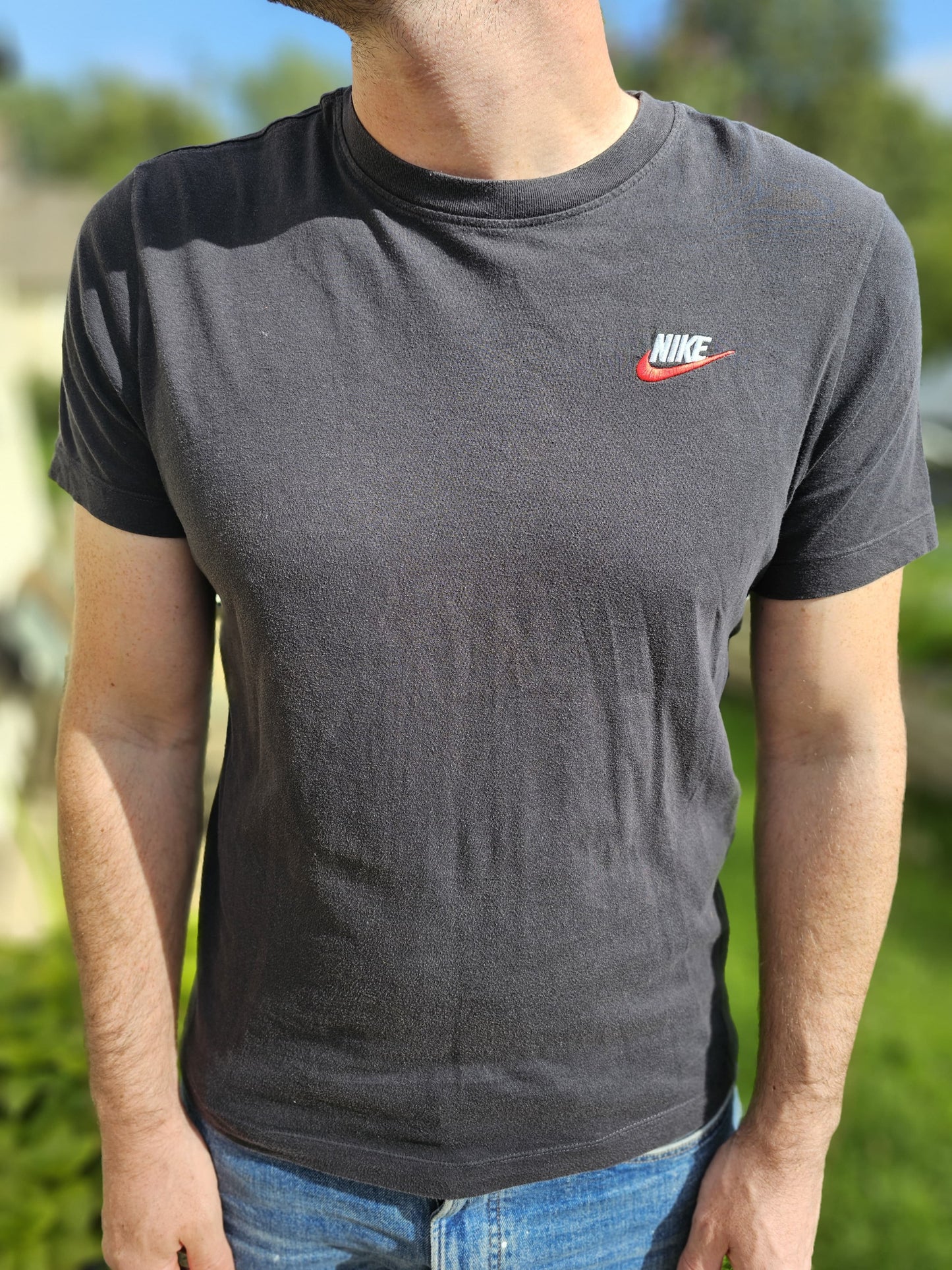 Mens Nike Embroidered Swoosh Short Sleeve T-Shirt - M/Medium