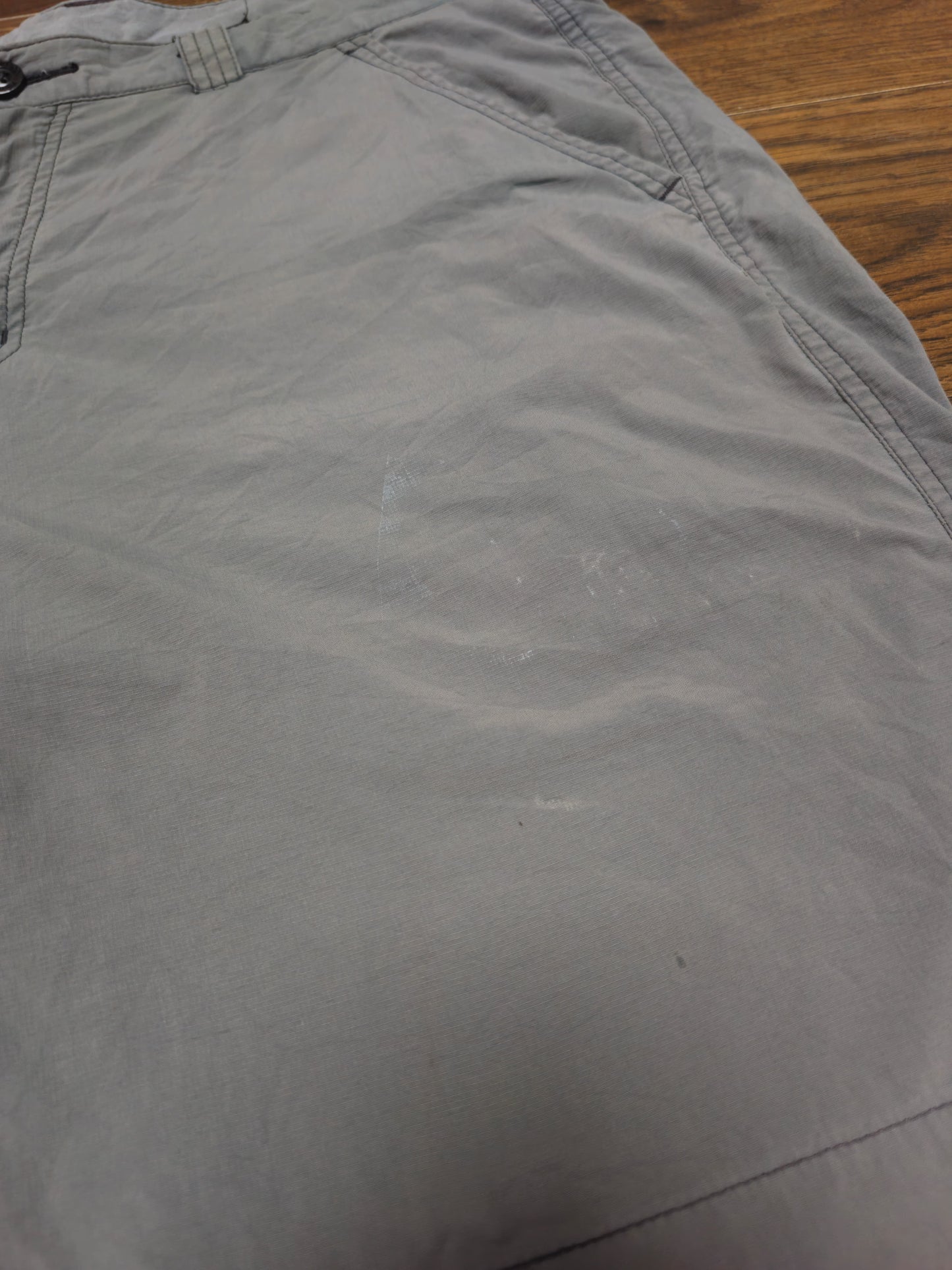 Columbia Omni-Shade Washed Grey Activewear Hiking Sports Cargos Shorts - W38/L9
