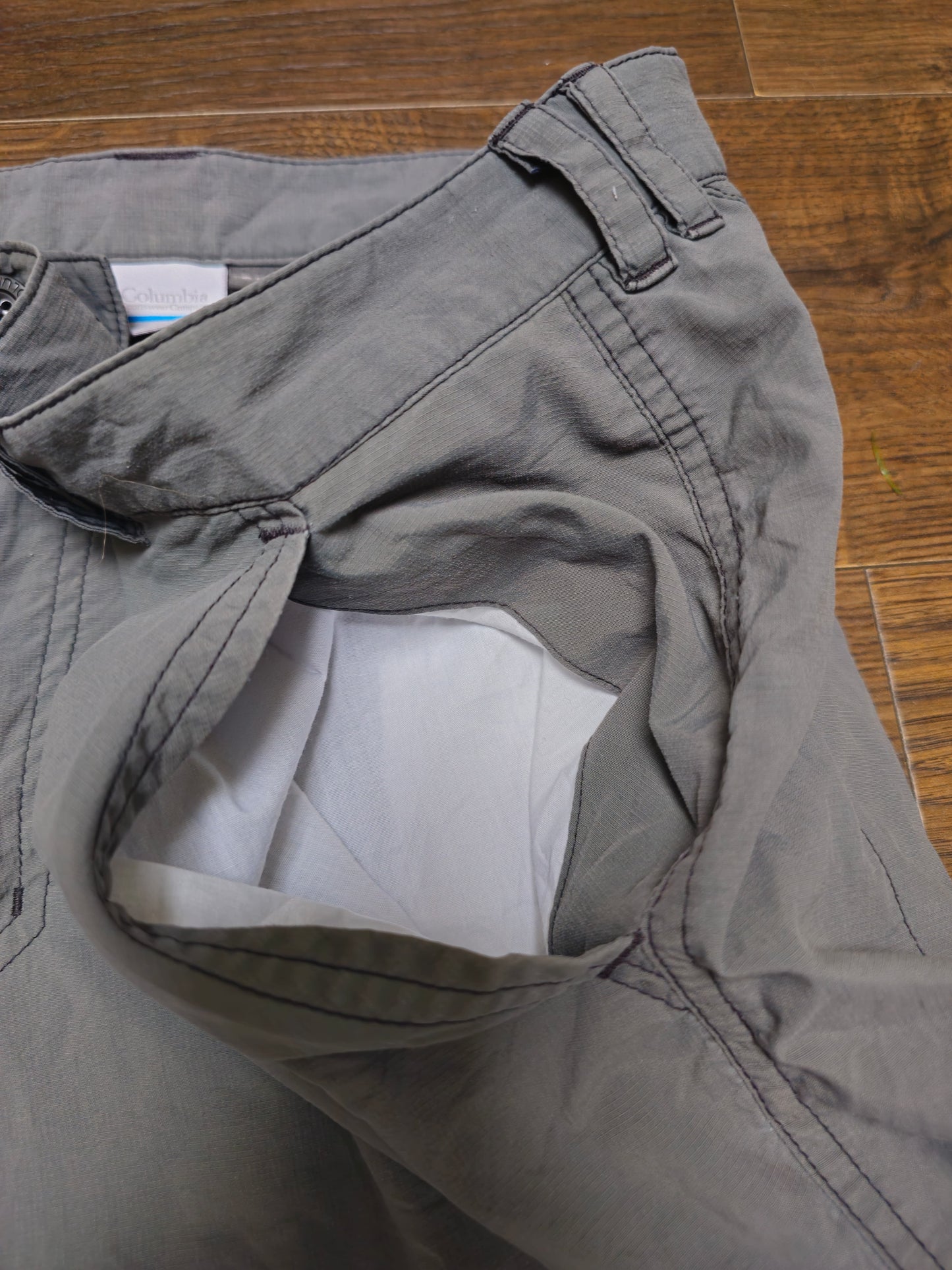 Columbia Omni-Shade Washed Grey Activewear Hiking Sports Cargos Shorts - W38/L9