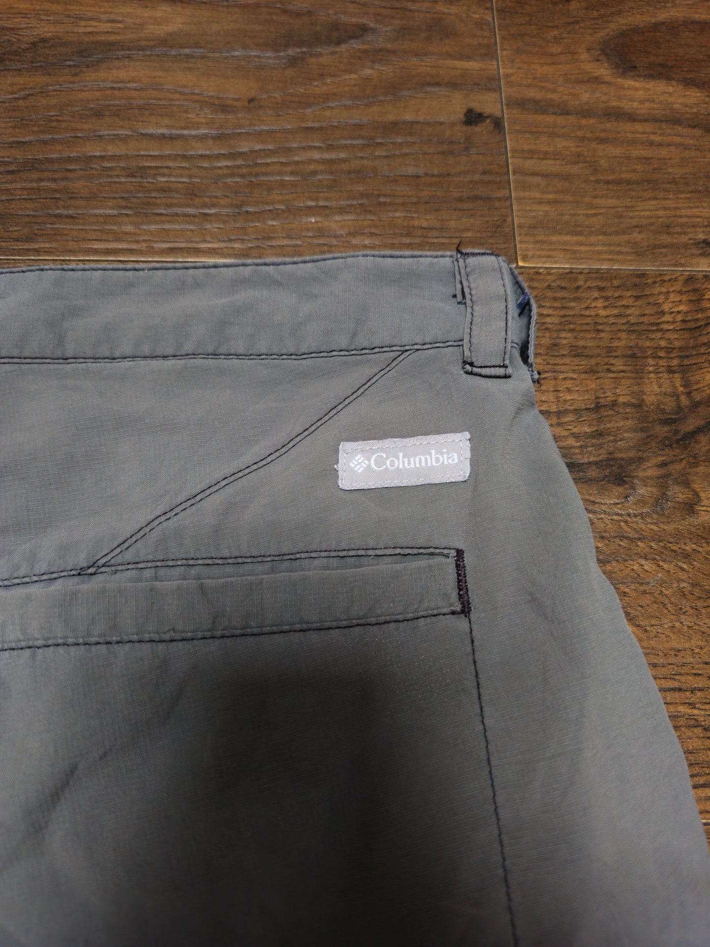 Columbia Omni-Shade Washed Grey Activewear Hiking Sports Cargos Shorts - W38/L9