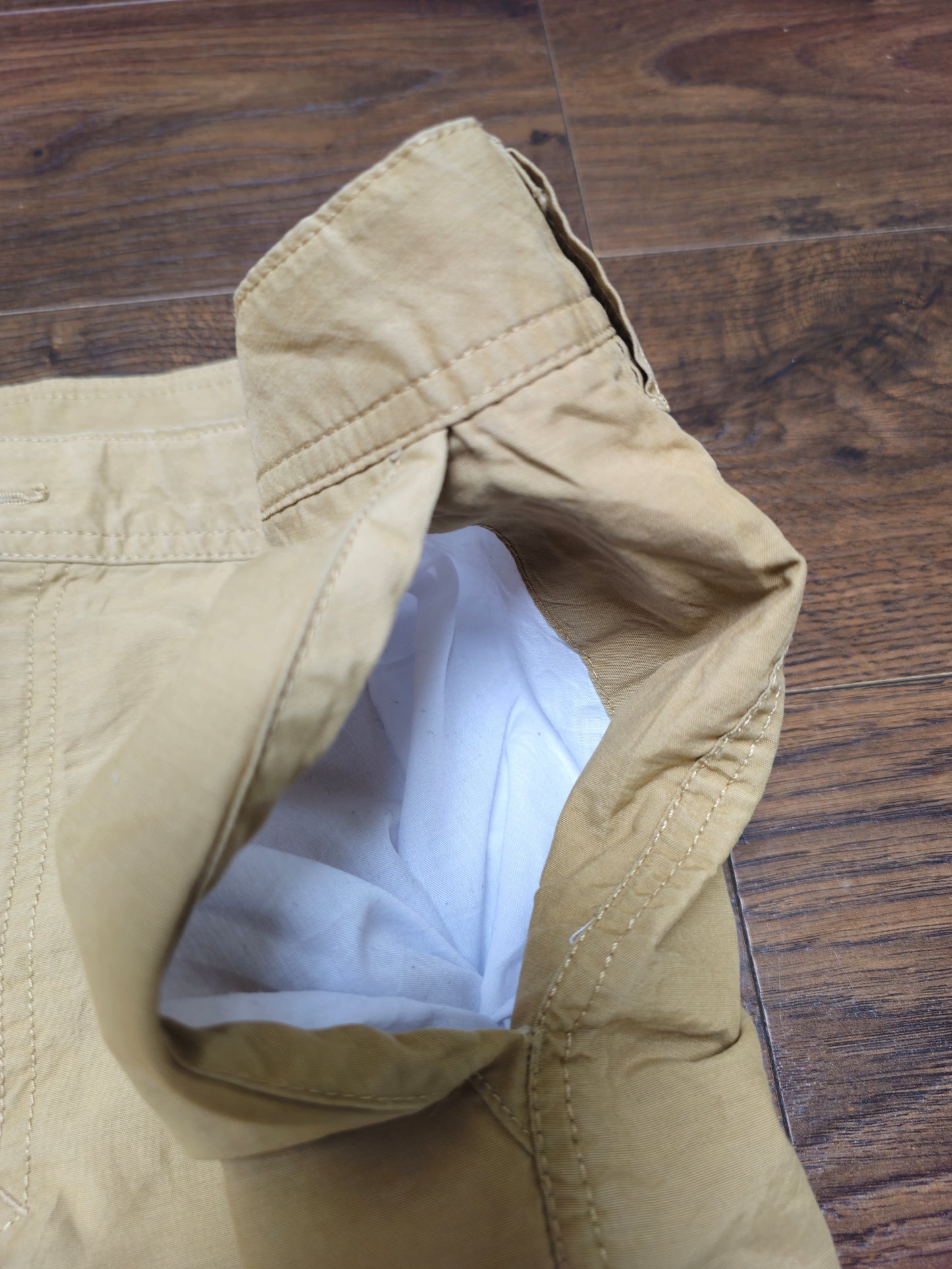 Columbia Beige Casual Walking/Activewear Shorts - W40/L8