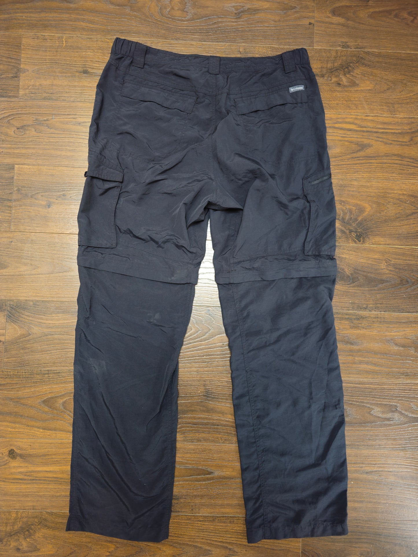 Mens Columbia Black Cut Off Hiking/Walking Cargo Trousers/Shorts - W38/L34