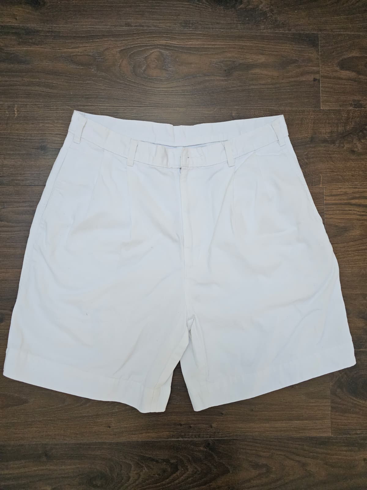 Men’s White Dockers Chino Shorts - W37/L7