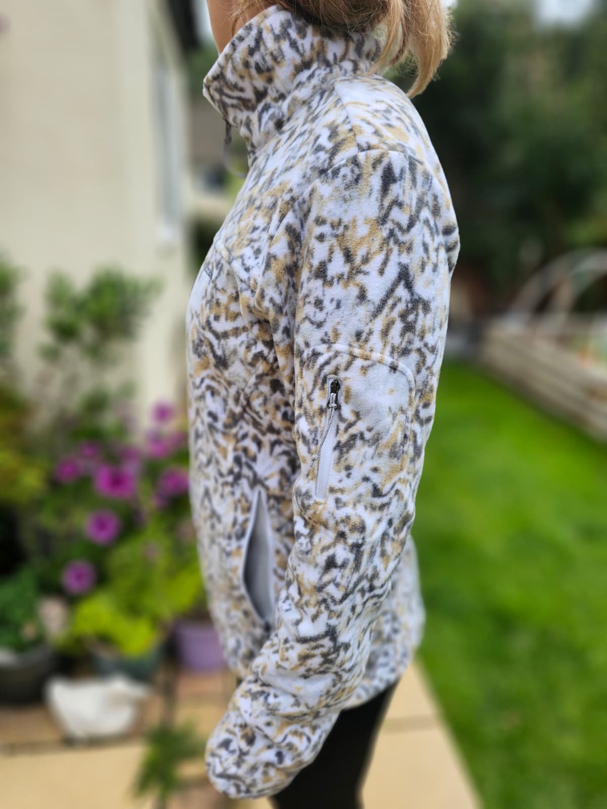 Columbia Women's Fast Trek Printed White Terrain Fleece Jacket - M/Medium/10 Hike