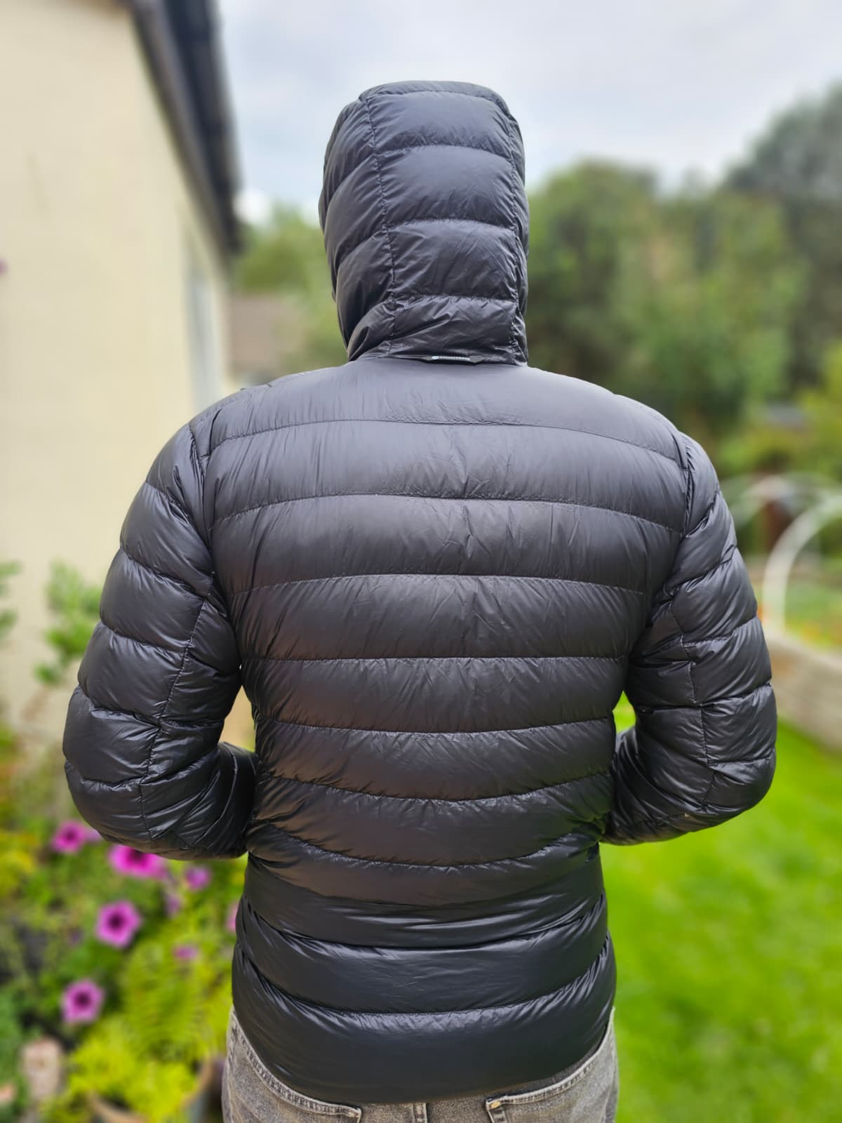 Mens Montane Black Full Zip Packable Hooded Insulated Pertex Quantam Down Jacket - M/Medium
