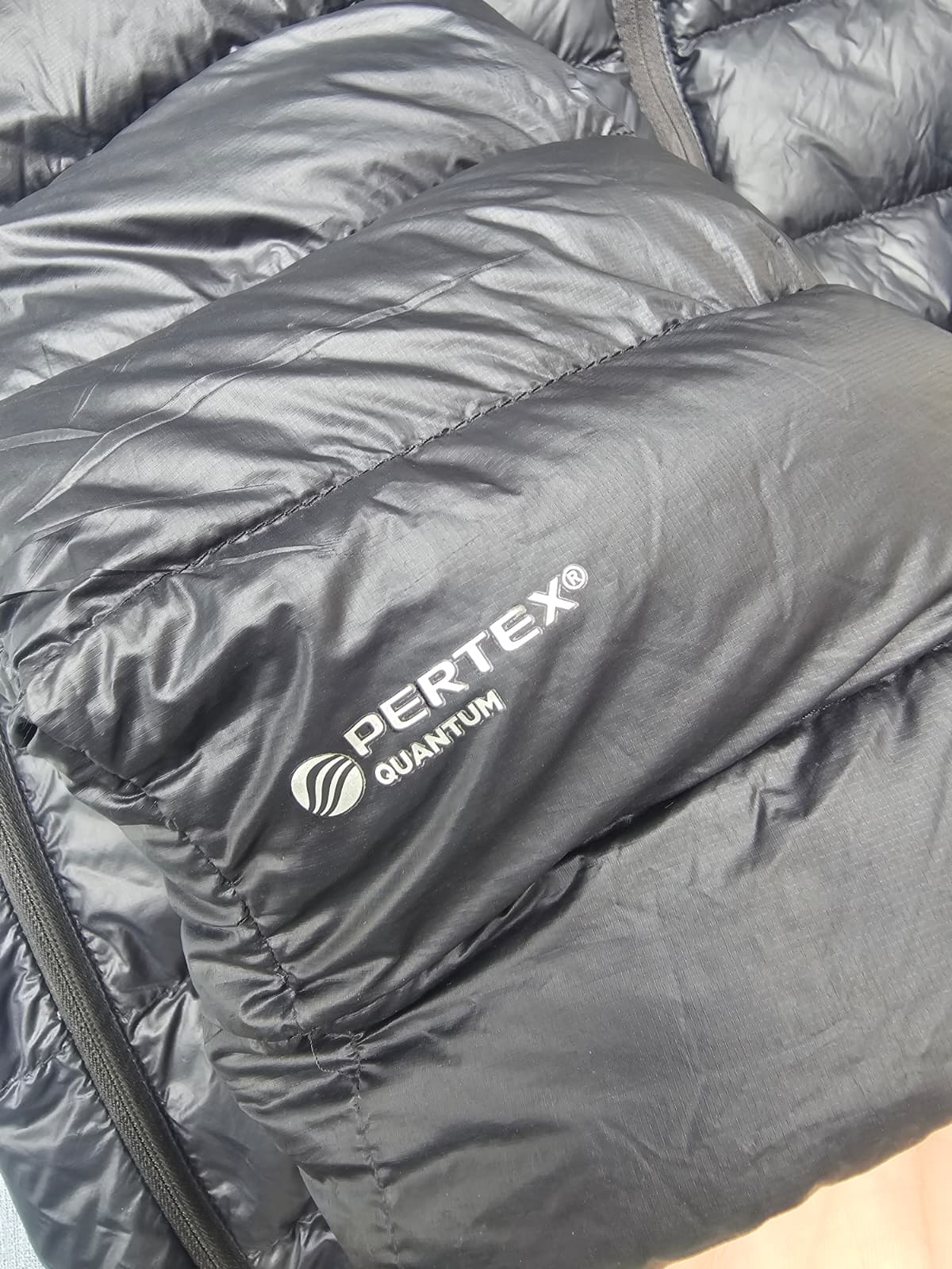 Mens Montane Black Full Zip Packable Hooded Insulated Pertex Quantam Down Jacket - M/Medium