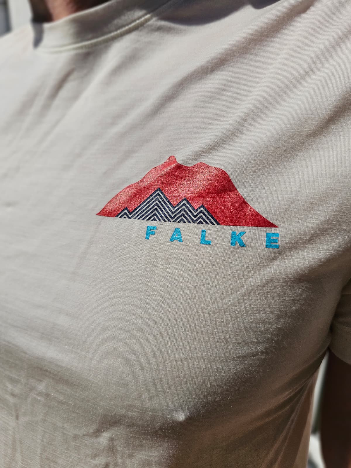 Mens FALKE White Short Sleeve Printed Trekking Merino Wool T-Shirt - M/Medium