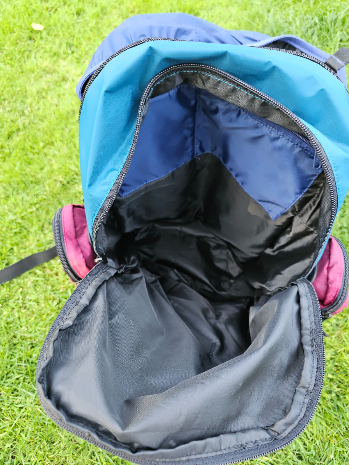 Adidas Atric Burgundy Blue Utility Style Backpack/Rucksack - Unisex - School Uni Gym PE Travel Work Hike Streetwear