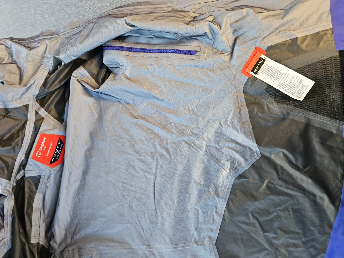 Berghaus Changtse Xtrem Activewear Full Zip Hooded Gore-Tex Technical Jacket - UK 10