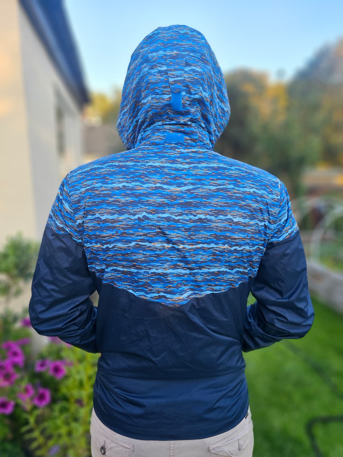 Columbia Full Zip Omni-Shield Hooded Jacket - M/Medium