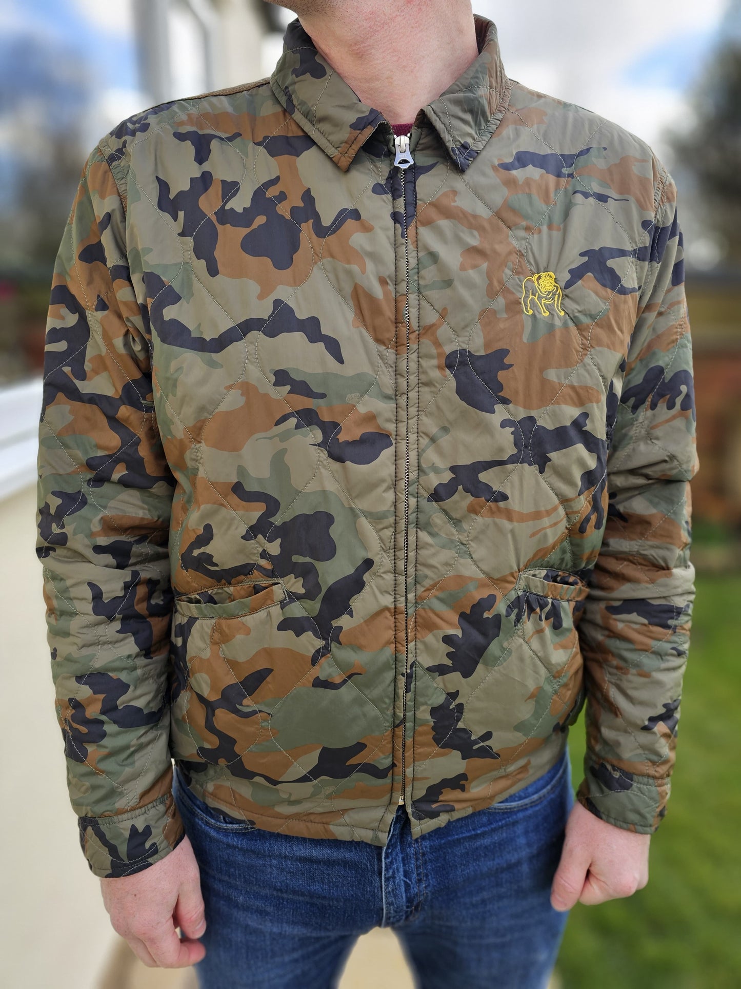 Awesome Obey Worldwide Camo Jacket Bull Dog Malt Whiskey Liquor Khaki - L/Large
