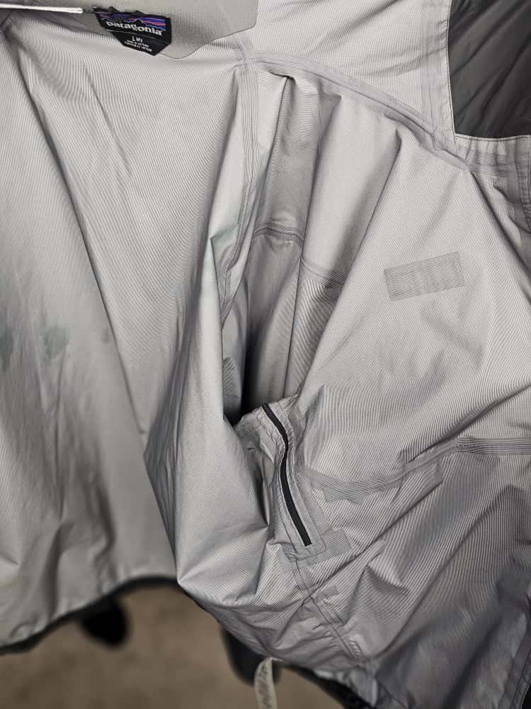 Patagonia Mens H2NO Torrent Shell 3L Taped Seams Full Zip Waterproof Hooded Hiking Jacket - L/Large