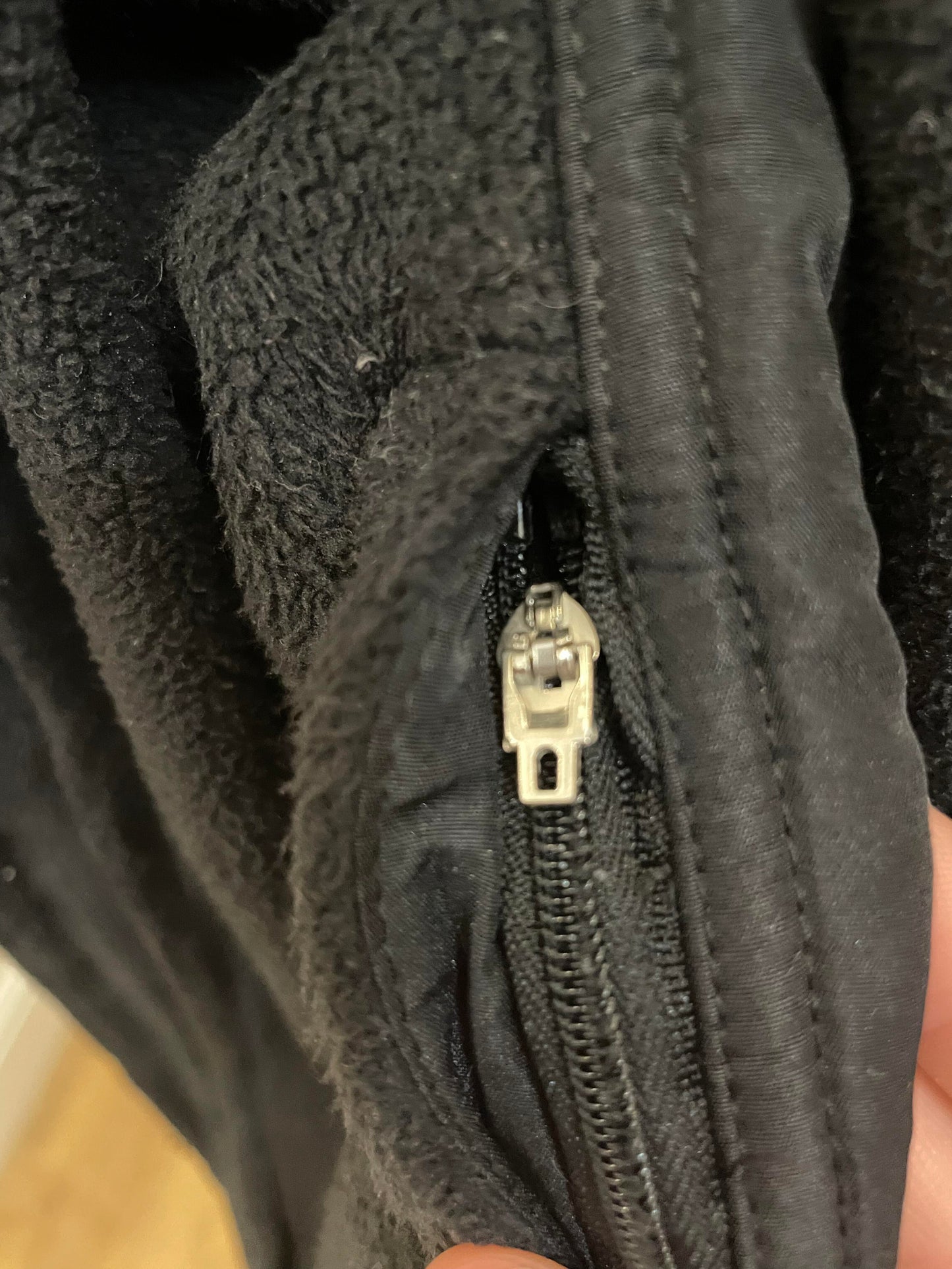 Vintage FILA Black Full Zip Fleece Jacket winter - M/Medium