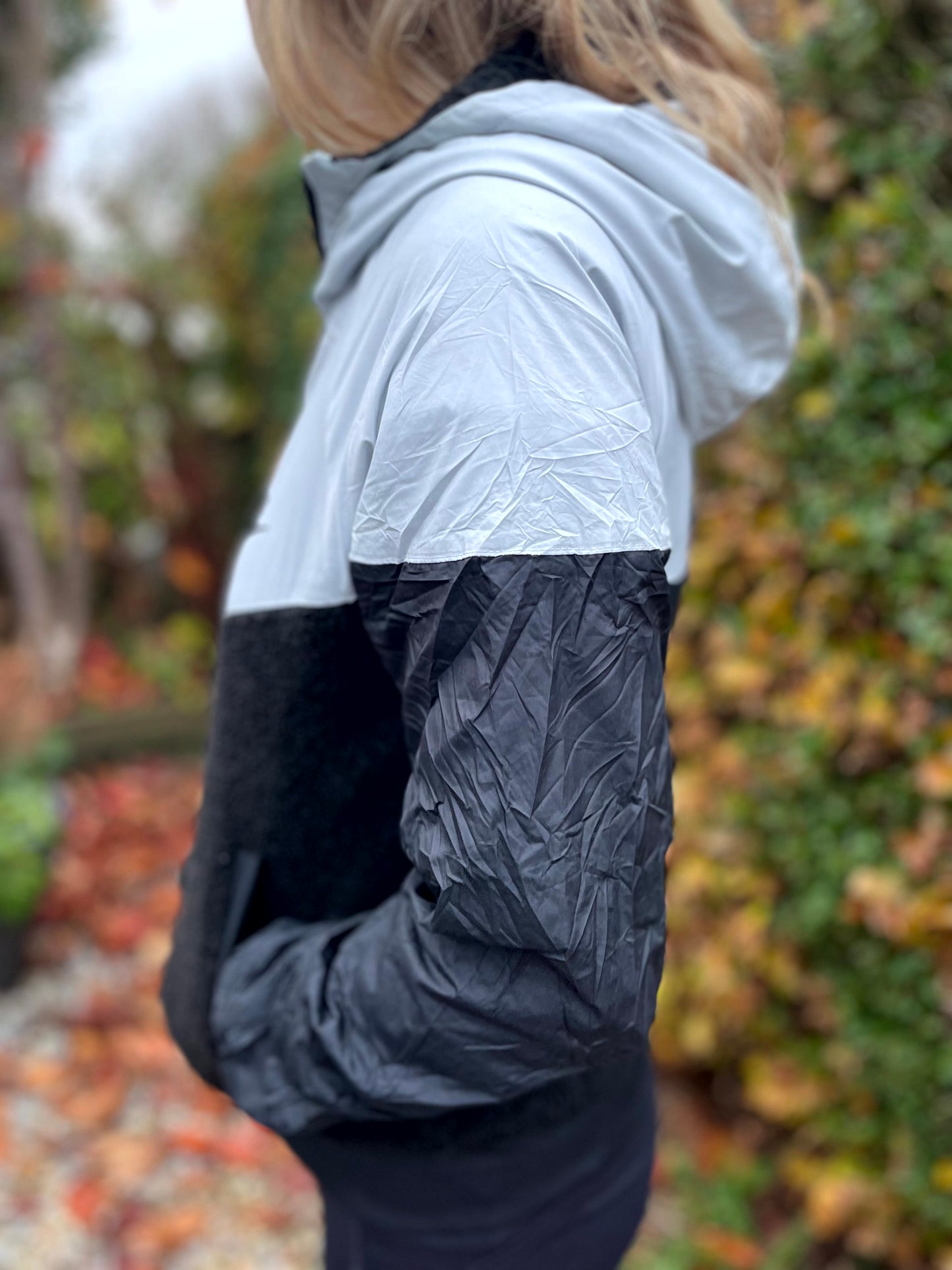 Nike Womens Hooded Fleece Sports Jacket - 6/8