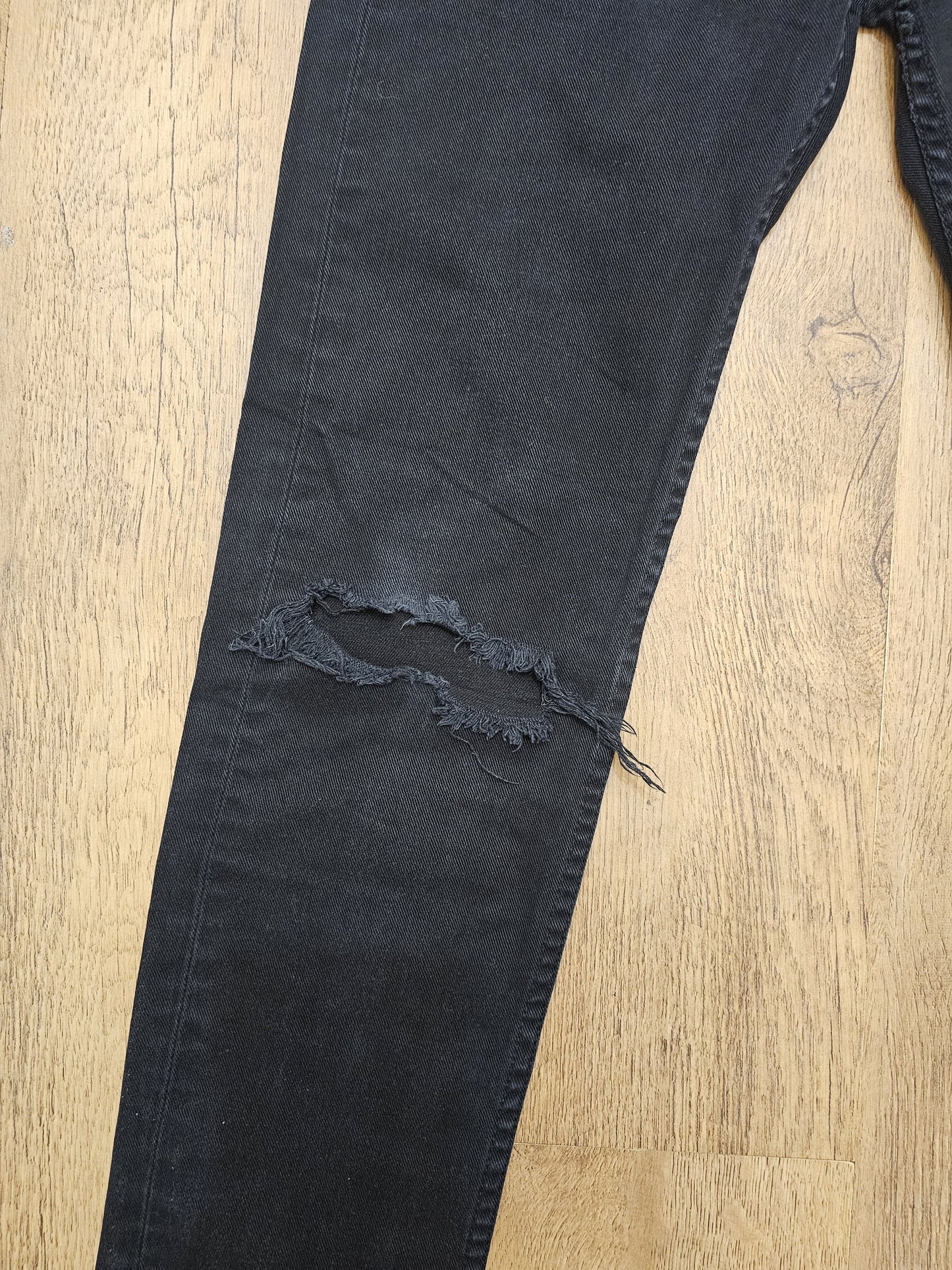 Levi's Black Ripped Jeans 501 Skinny Fit - W31/28L