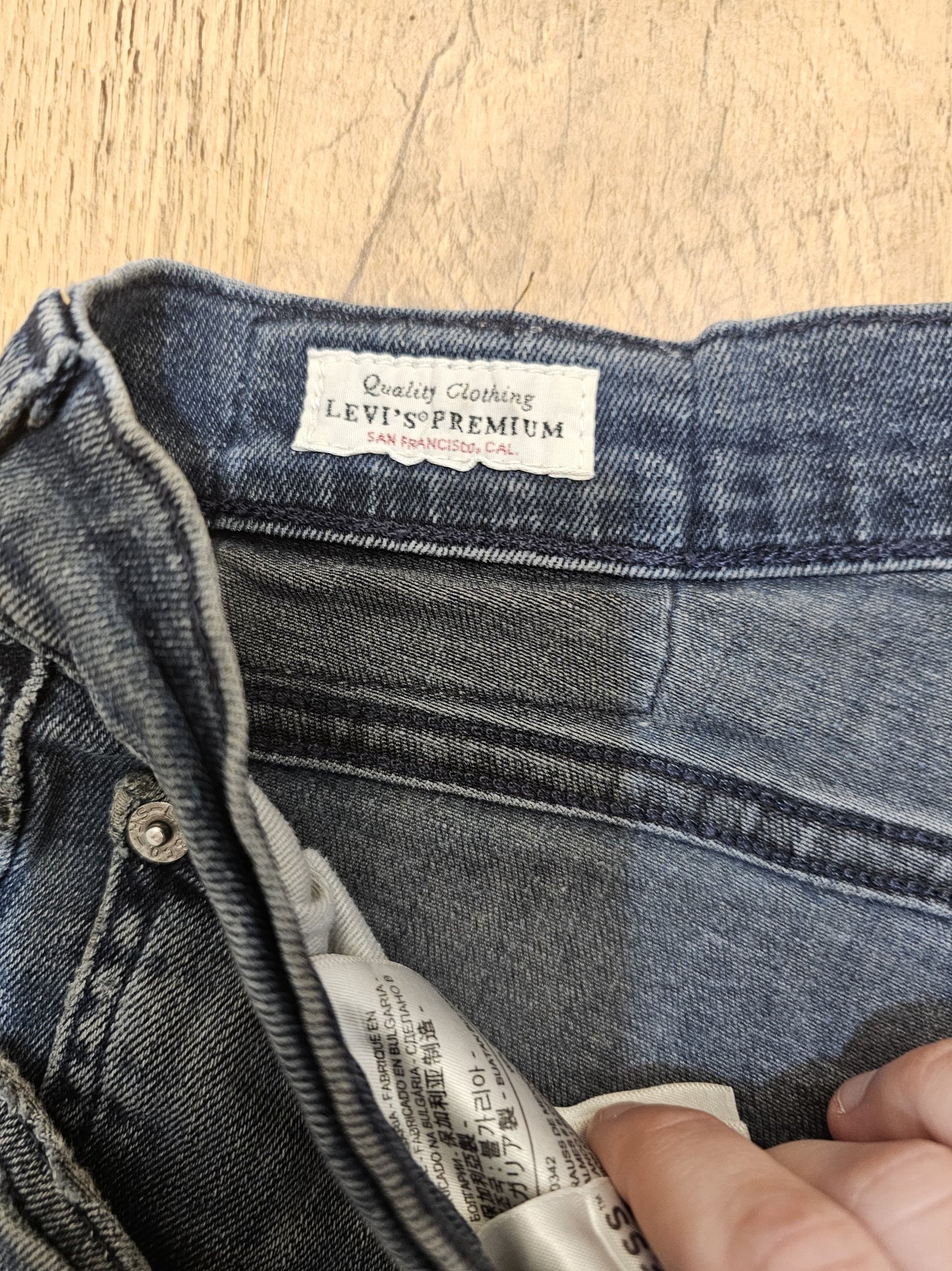 Levi's Blue Ripped Jeans 511 Slim Fit - W34/31L