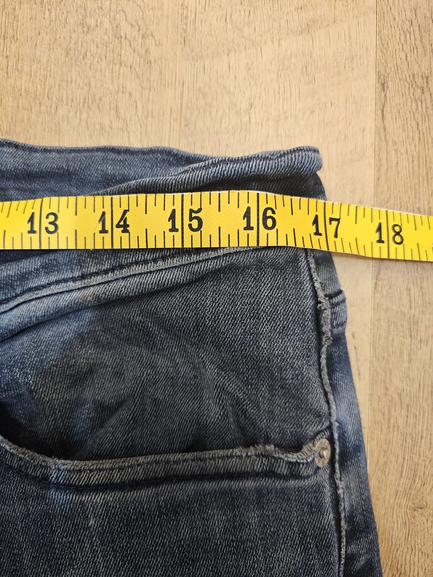 Levi's Blue Ripped Jeans 511 Slim Fit - W34/31L