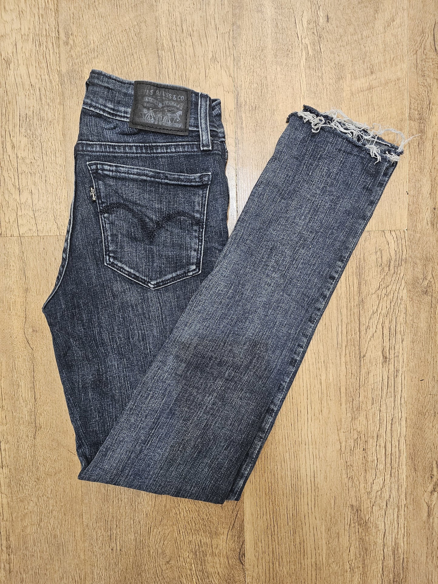 Levi's Women Blue Ripped Jeans 711 Skinny Fit - W24/27L (c. UK 6)