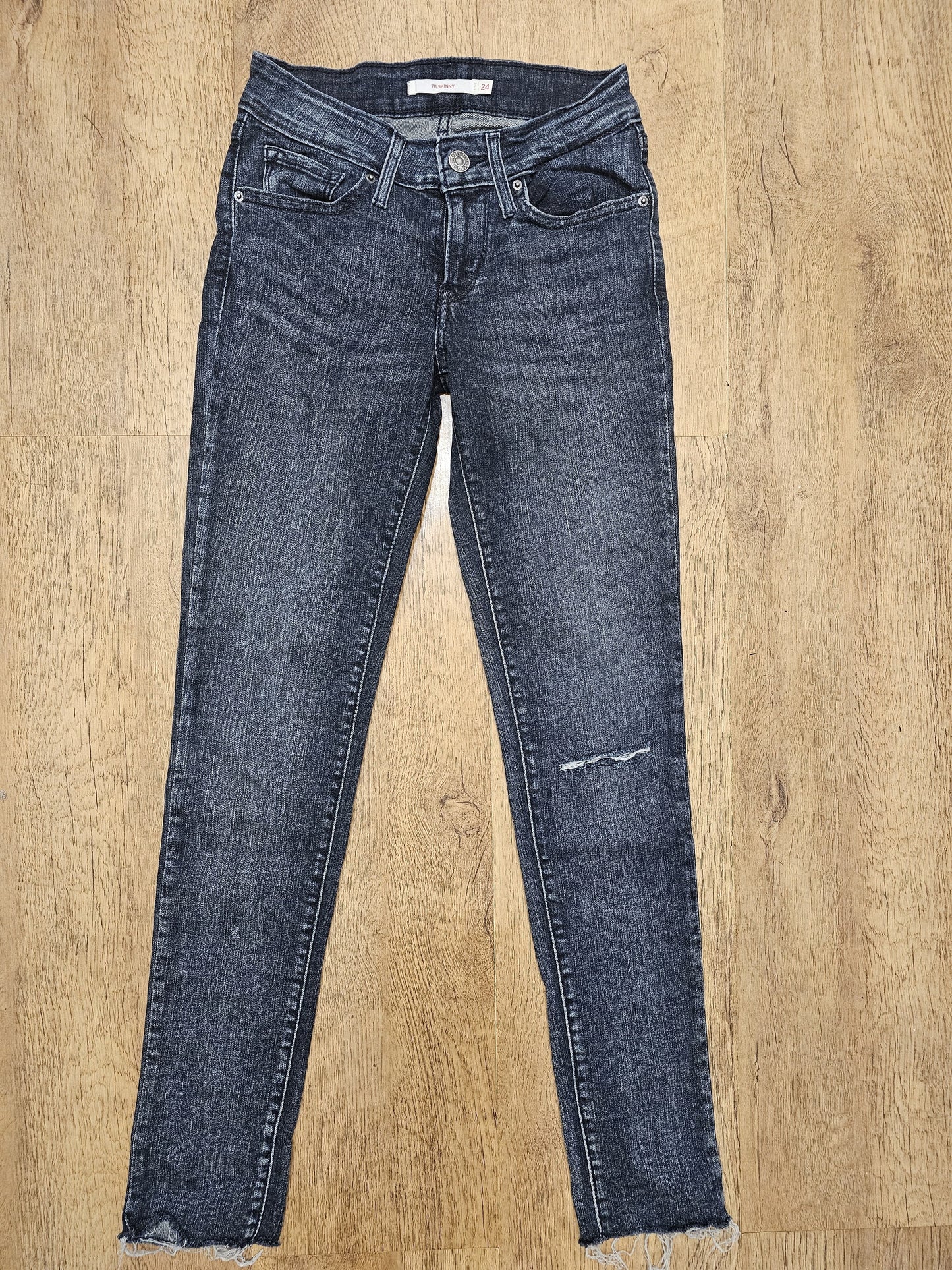 Levi's Women Blue Ripped Jeans 711 Skinny Fit - W24/27L (c. UK 6)