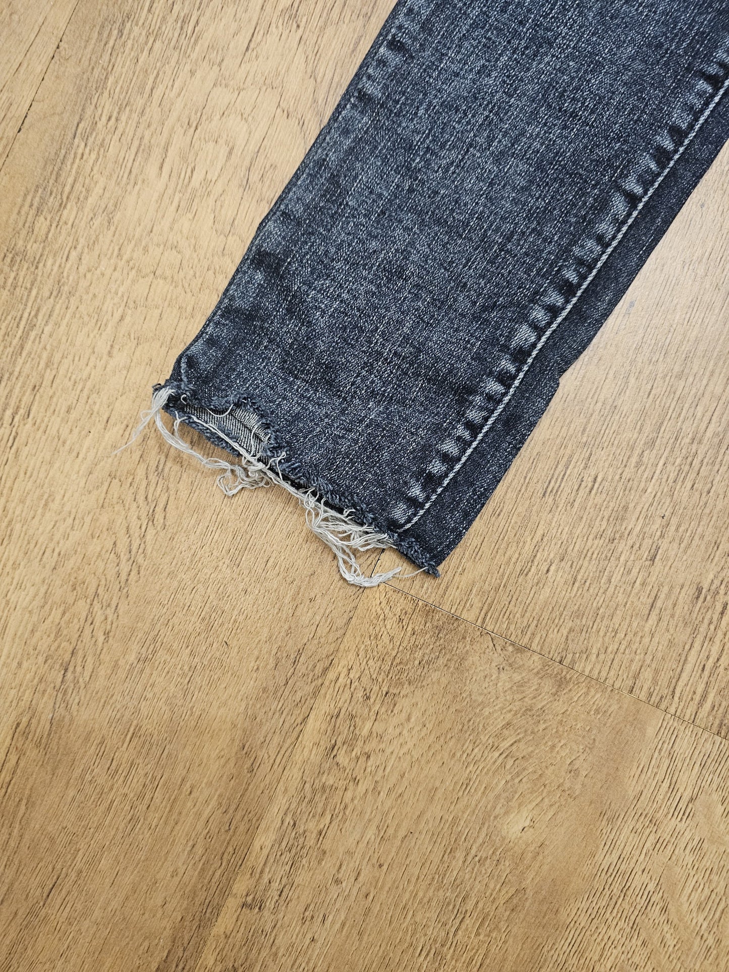 Levi's Women Blue Ripped Jeans 711 Skinny Fit - W24/27L (c. UK 6)