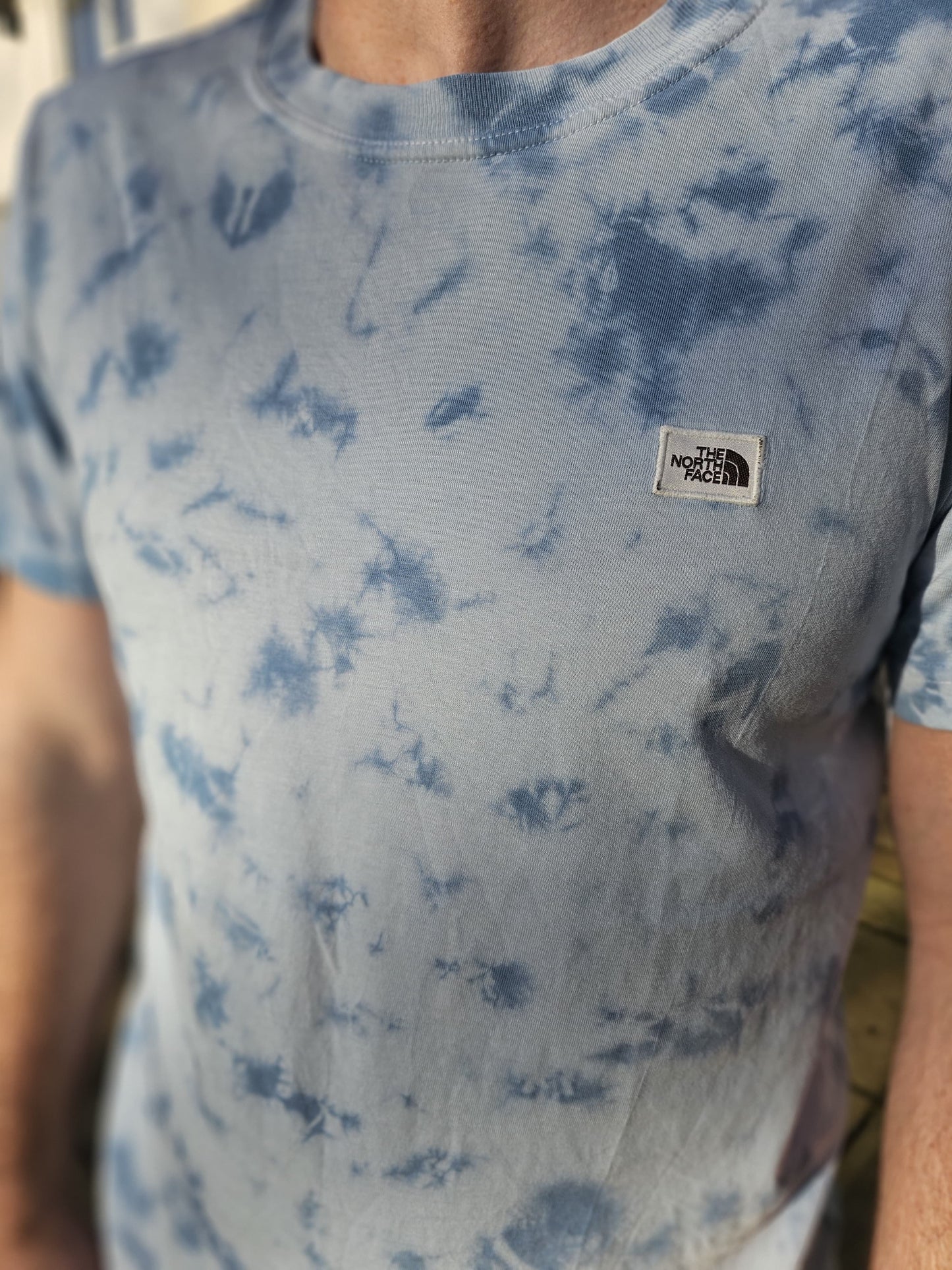 Mens The North Face Tie Dye Blue Short Sleeve T-Shirt - M/Medium
