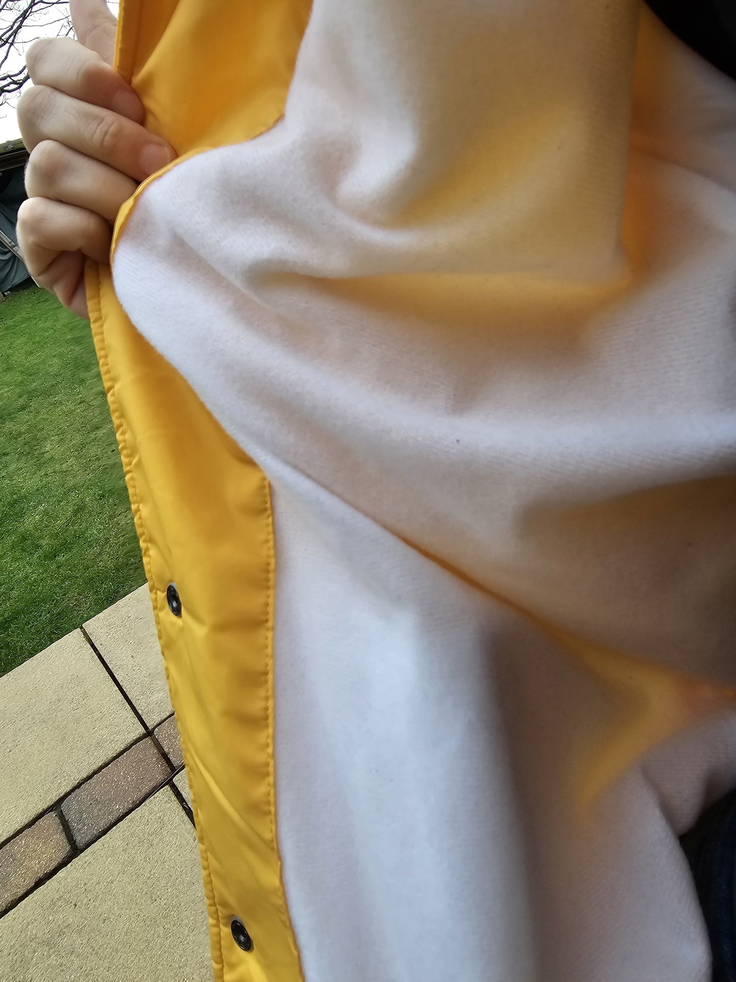 Vans Torrey Yellow Button Up Lined Coach Style Windbreaker/Rain Jacket - M/Medium