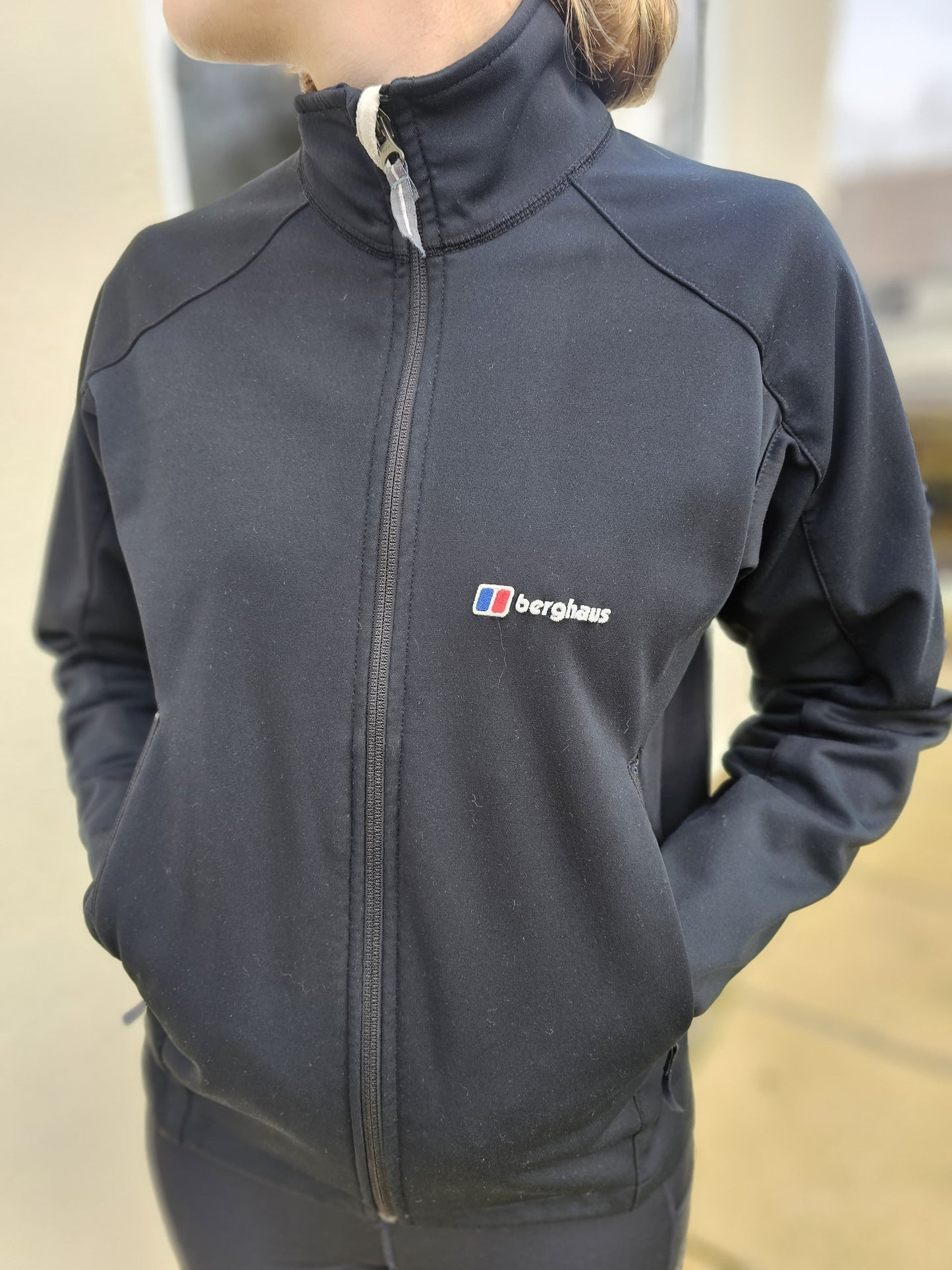 Berghaus Black Extrem Windstopper Soft Shell Style Full Zip Hiking Jacket - 10/M/Medium