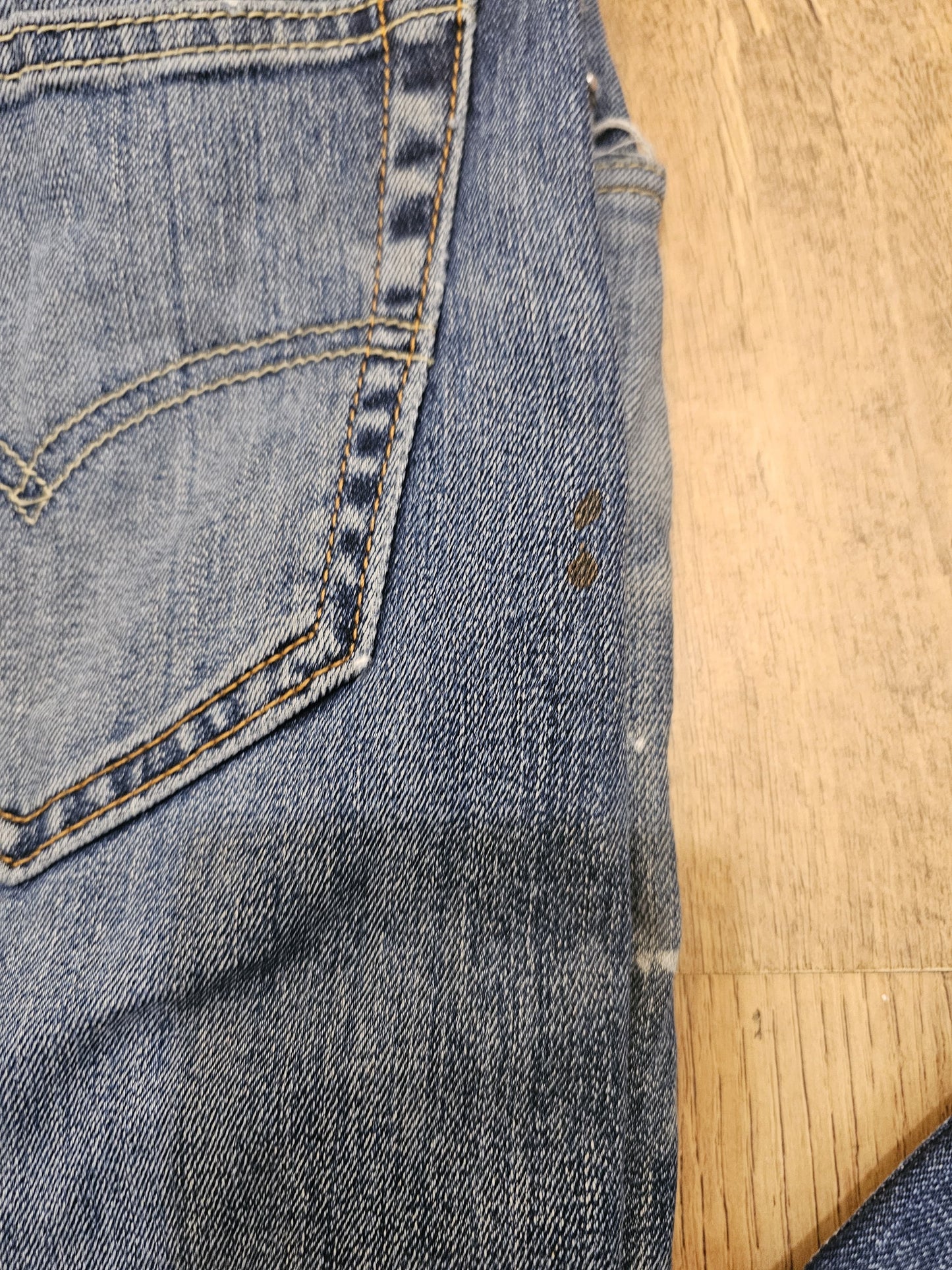 Levi's Blue Ripped Jeans 504 Straight Fit - W35/28L