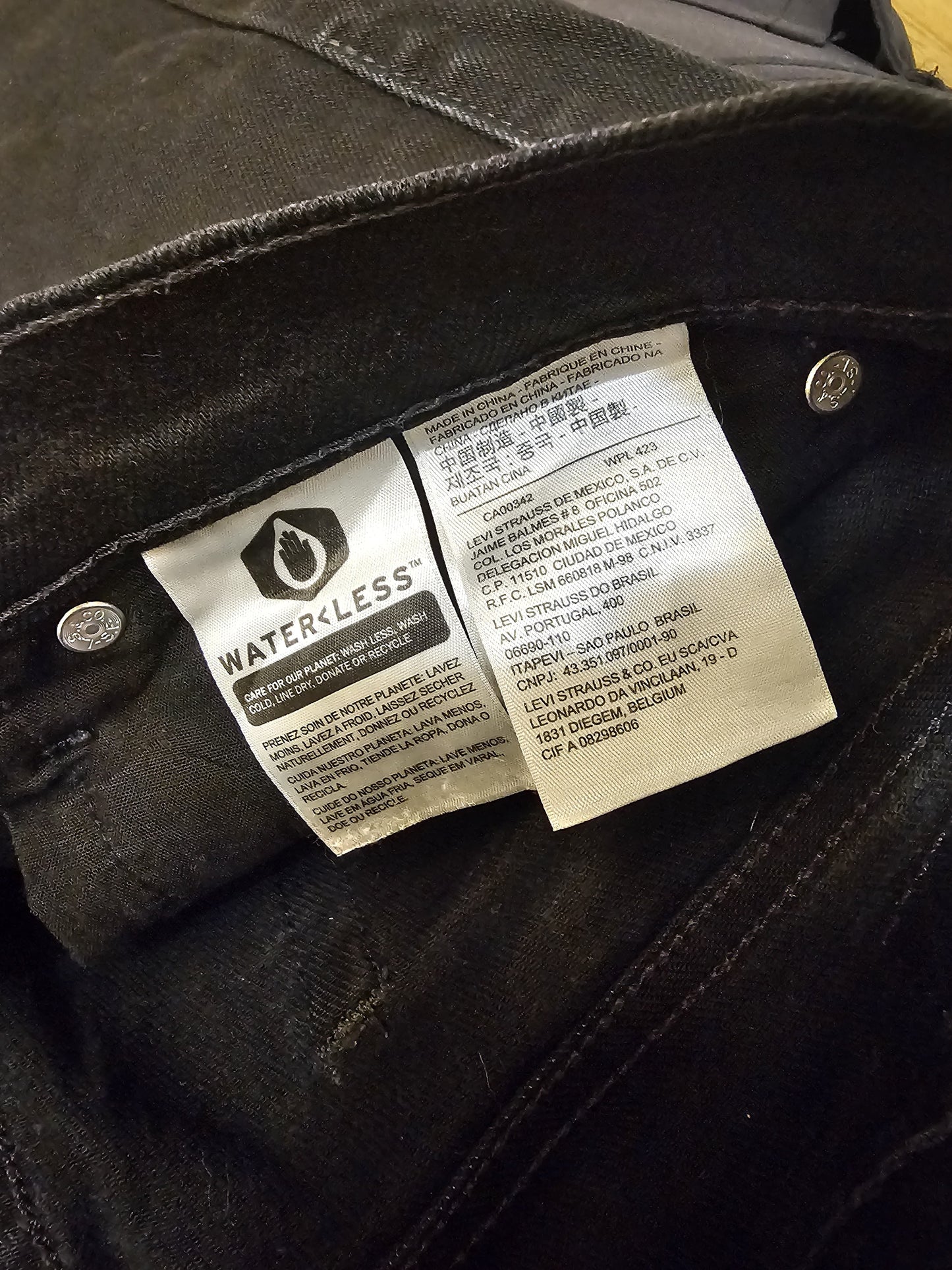 Levi's Black Jeans Athletic Taper Fit - W32/28L