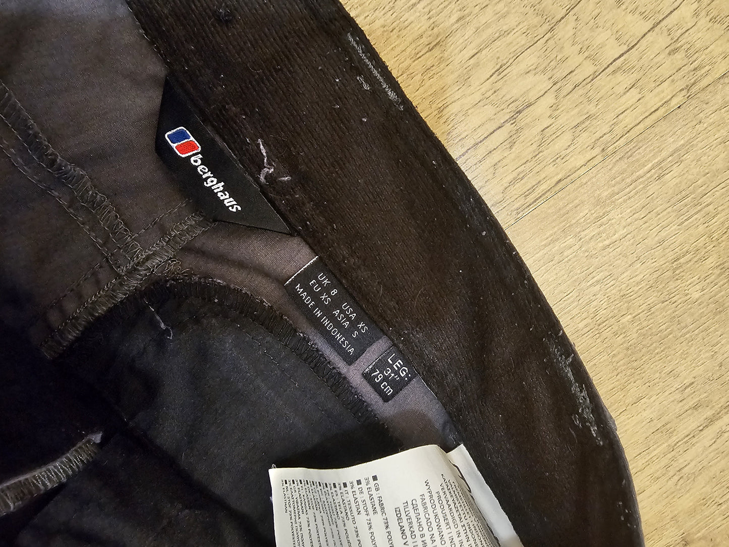 Berghaus Grey Hiking Trousers - UK 8 L31