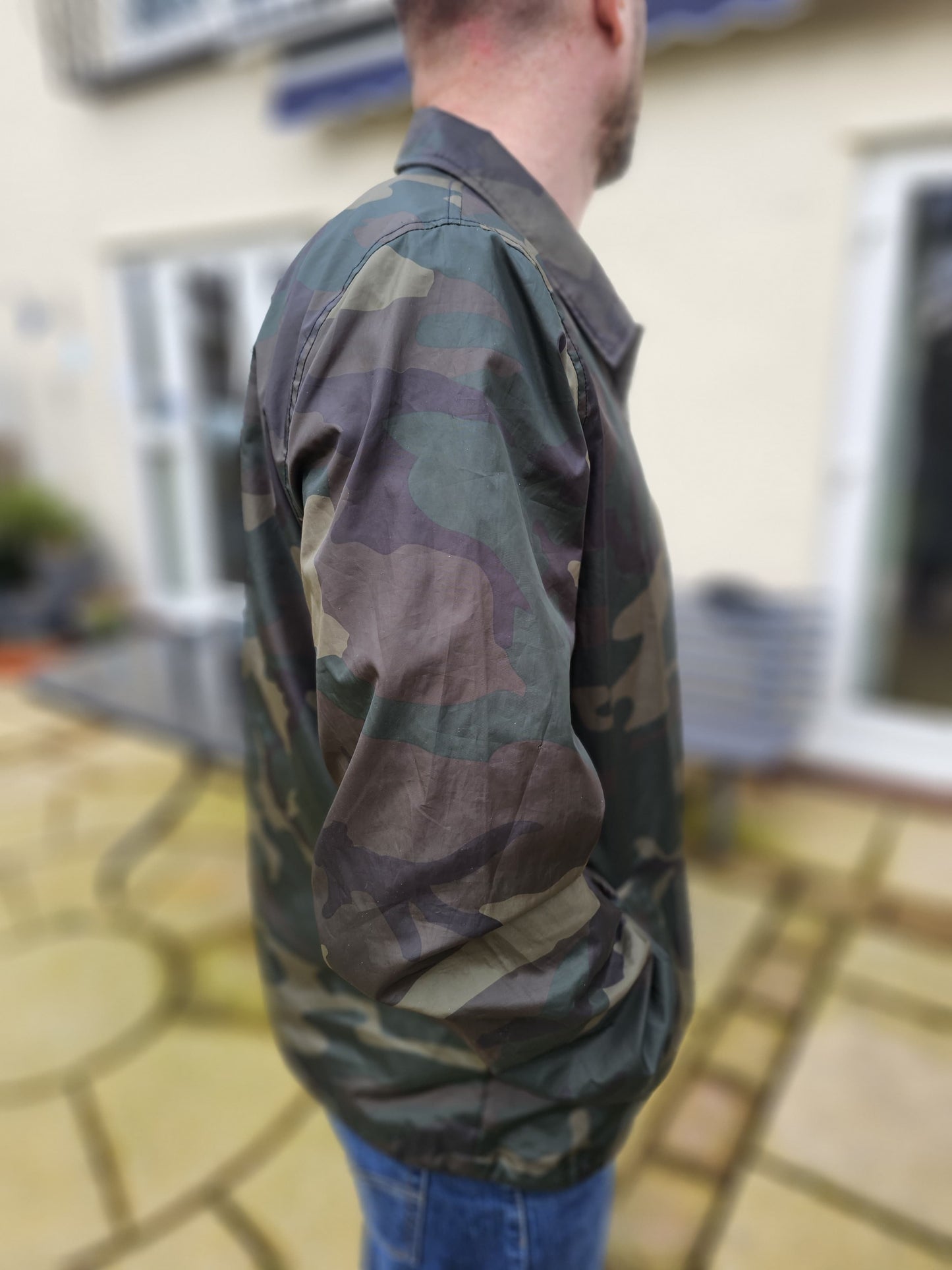 Awesome Obey Worldwide Camo Jacket Bull Dog Malt Whiskey Liquor Khaki - L/Large