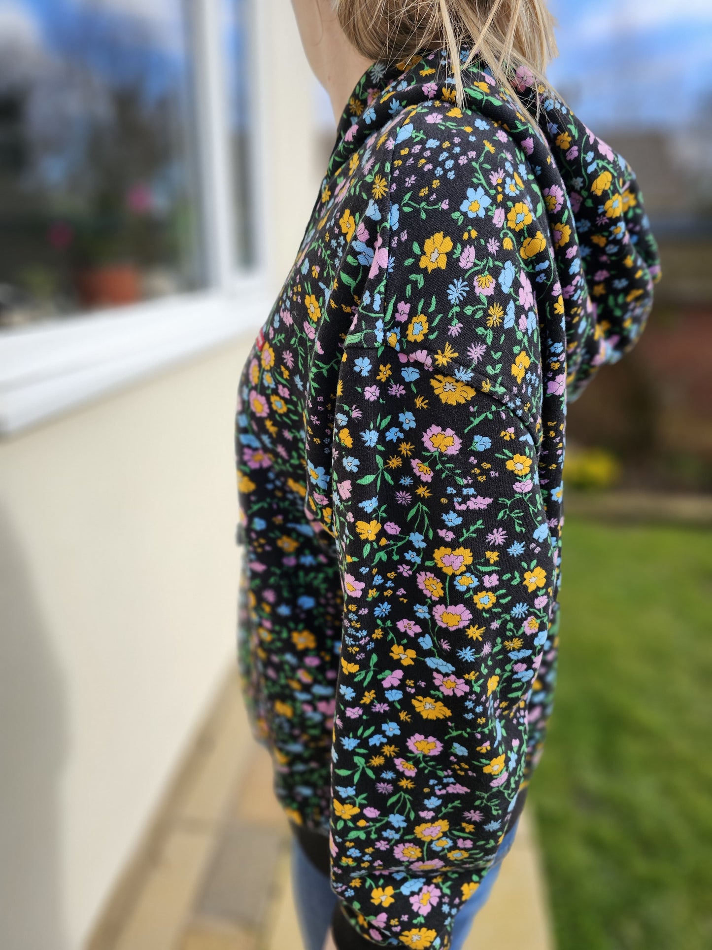 Levi's Grey Pullover Floral/Flowers Hoodie - M/Medium