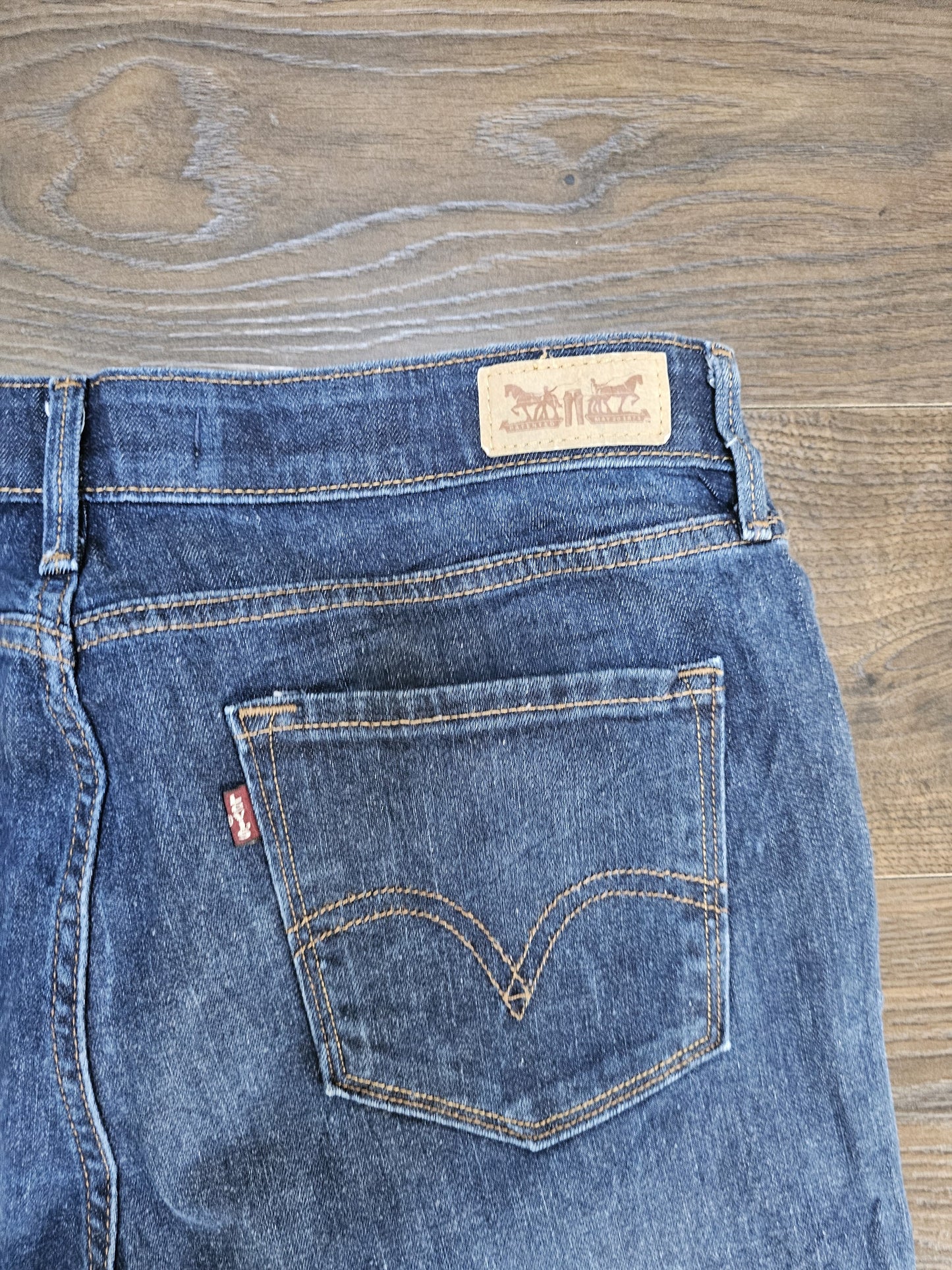 Levi's Womens Blue Jeans 525 Straight Leg 10S W32/30L