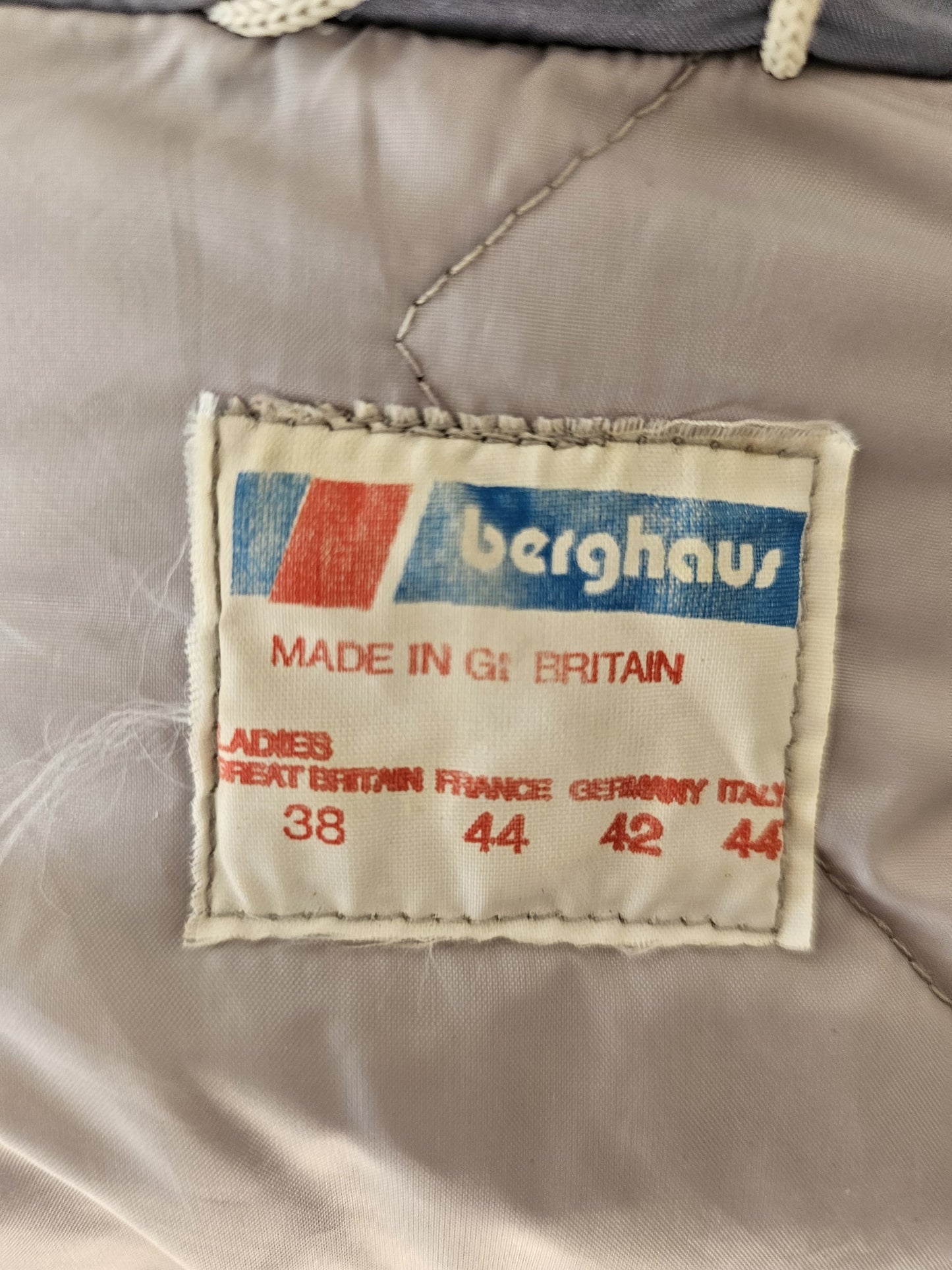 Awesome Vintage Berghaus Jacket Insulated Gore-Tex 38/M
