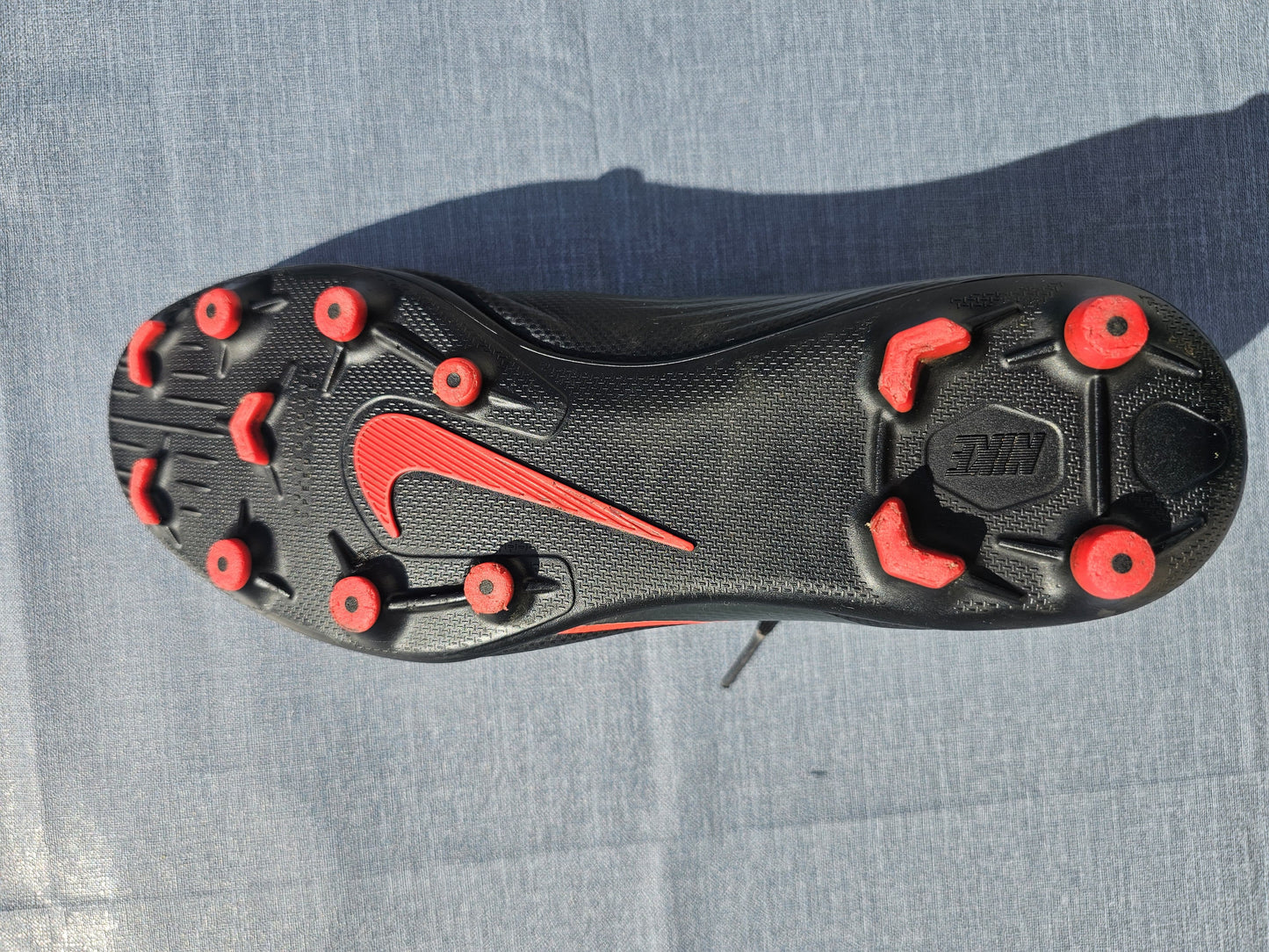 Nike Mercurial Superfly 7 Club 8 - AT7949-060 Black X Chile Red Football Boots