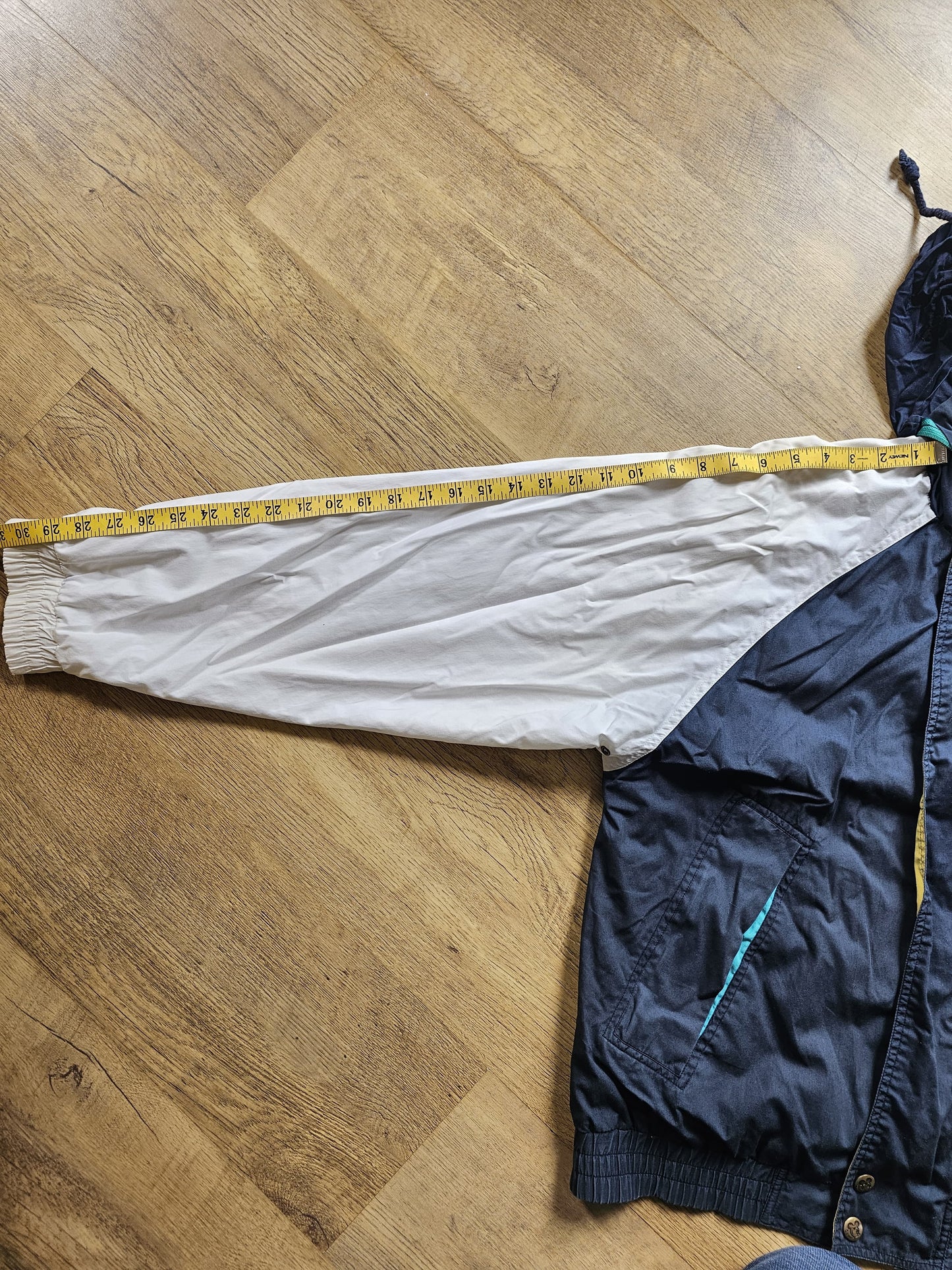 Rare Vintage Full Zip Mickey Mouse Disney Hooded Windbreaker/Sailing Style Jacket 1980s/1990s - M/Medium