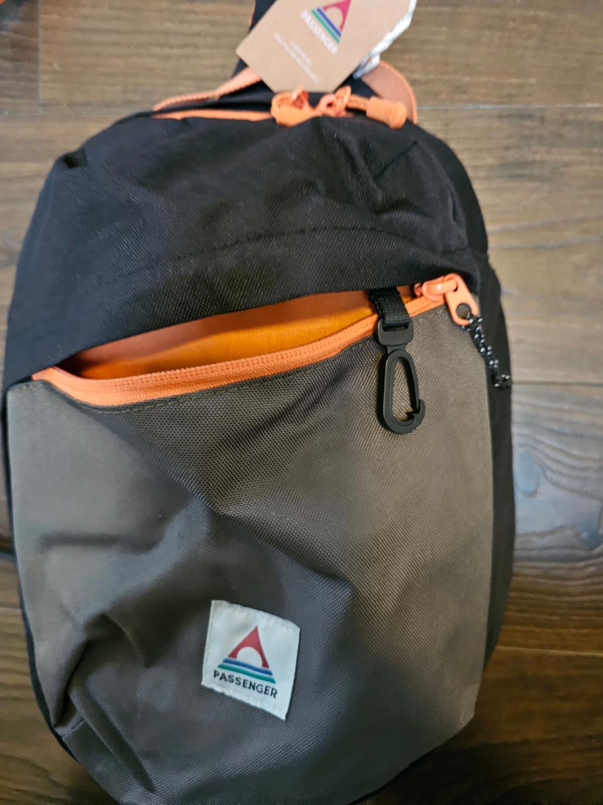 Passenger Boondocker Sling Single Shoulder Strap Cross Body Backpack - 8L