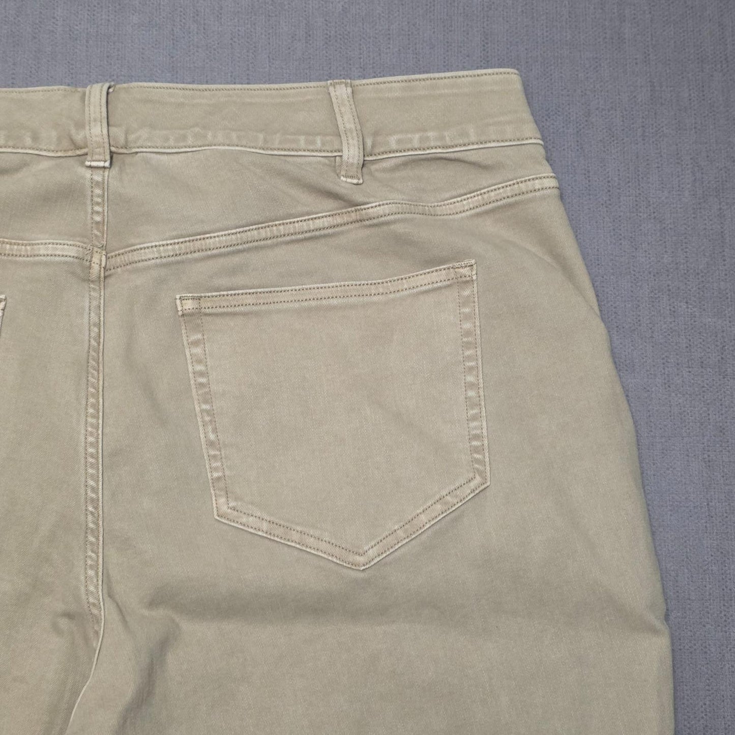 Lands End Womens Denim Jeans - UK 26 - W40 / L30 - Sand/Beige