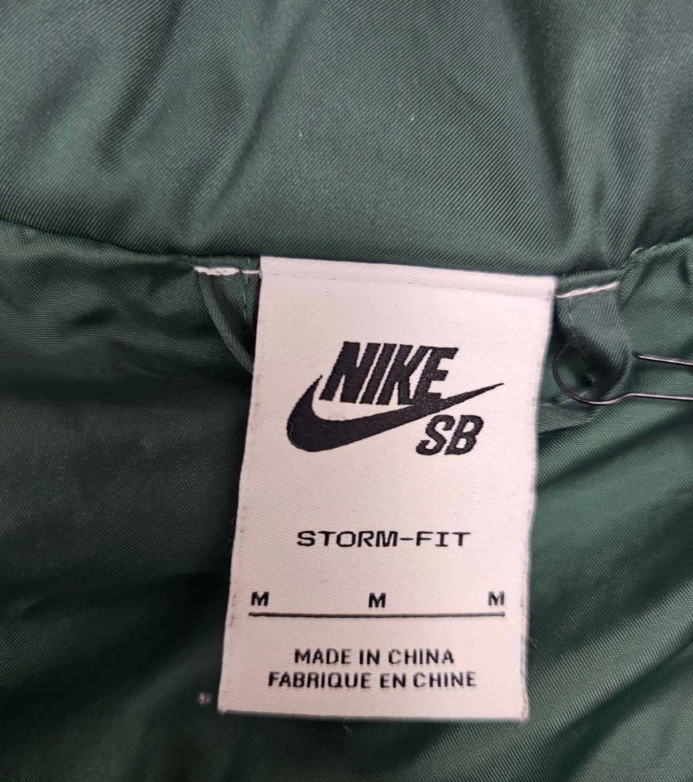 Nike SB IShod Storm Fit Full Zip Hooded Padded/Puffer Jacket - M/Medium